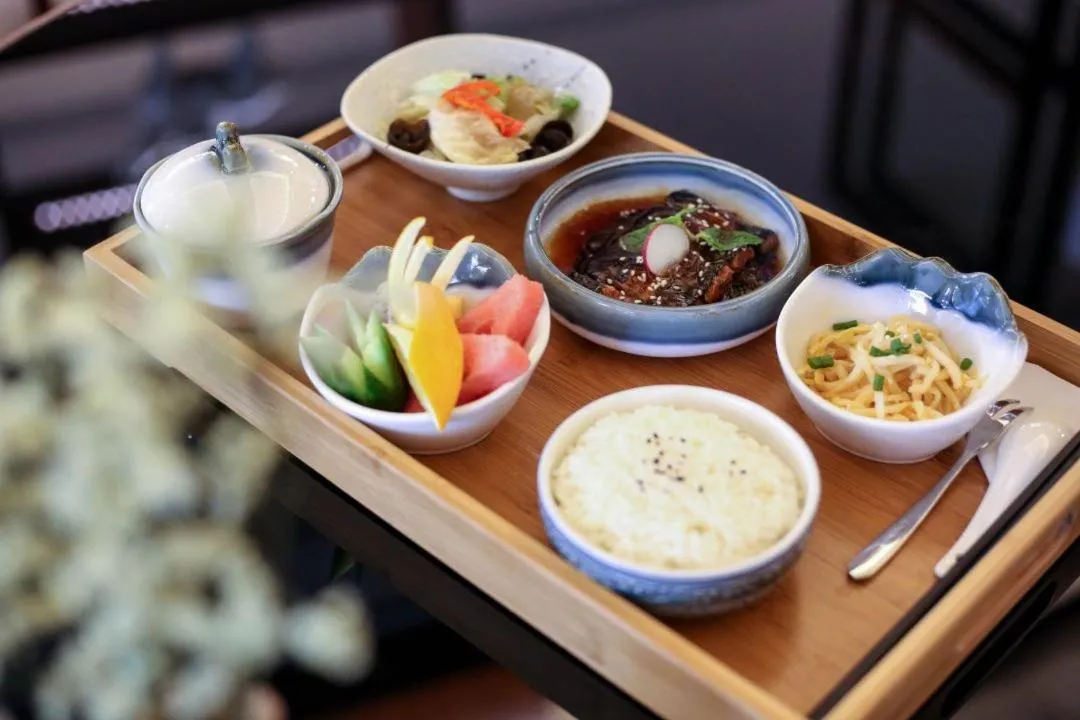 Food in SSAW Boutique Hotel Ningbo CBD - Family Friendly & Business Travel