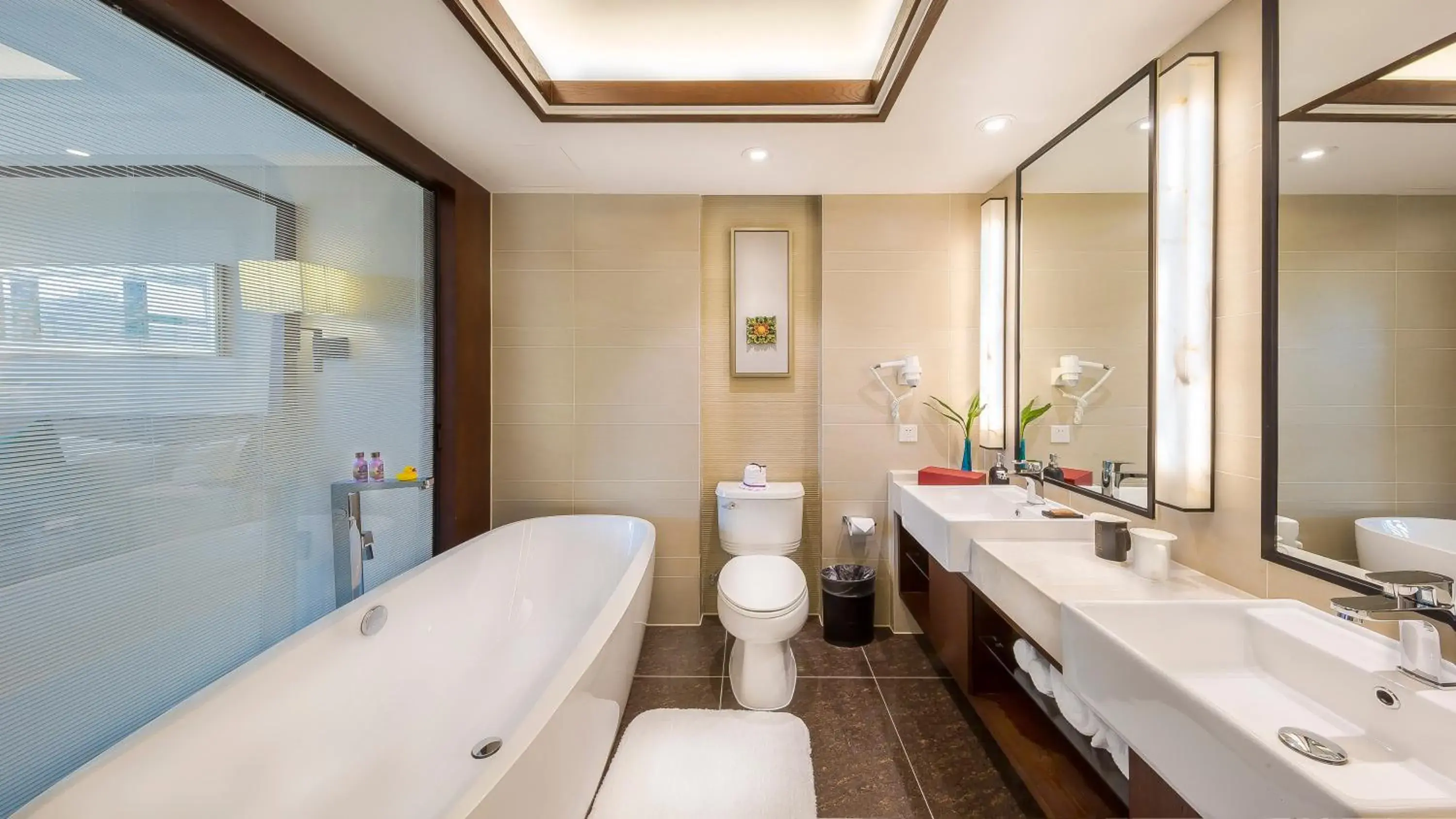 Double Room in SSAW Boutique Hotel Ningbo CBD - Family Friendly & Business Travel Double Room in SSAW Boutique Hotel Ningbo CBD - Family Friendly & Business Travel
