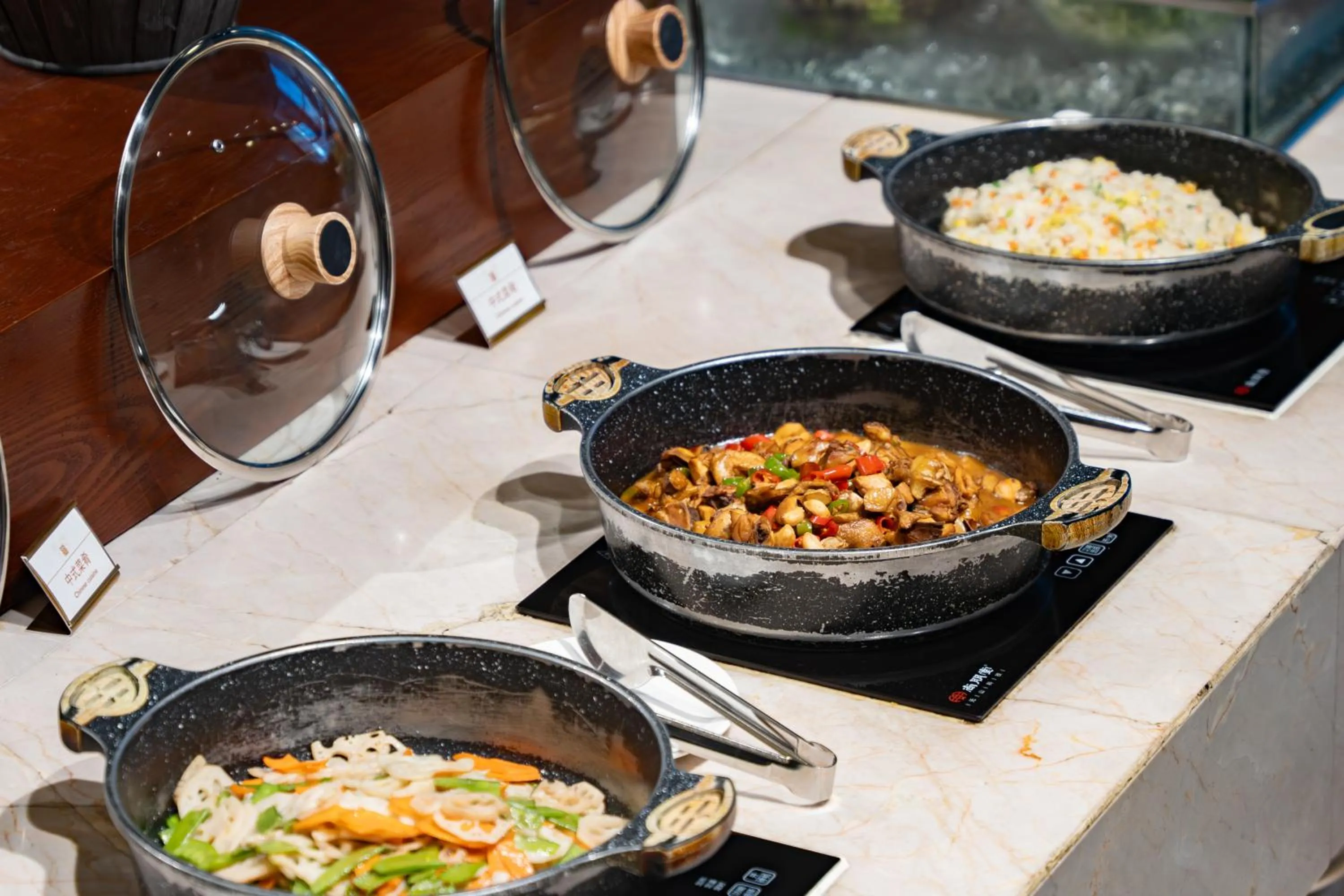 Breakfast in SSAW Boutique Hotel Ningbo CBD - Family Friendly & Business Travel