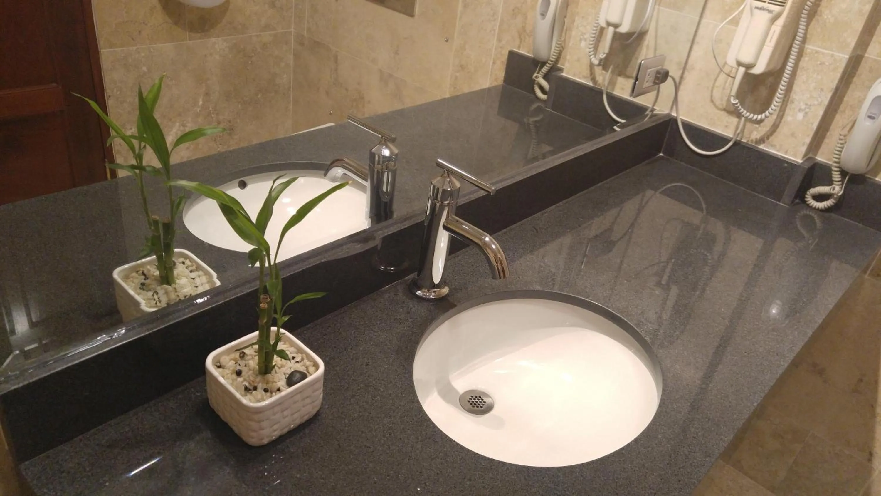 Bathroom in Hotel Las Lomas