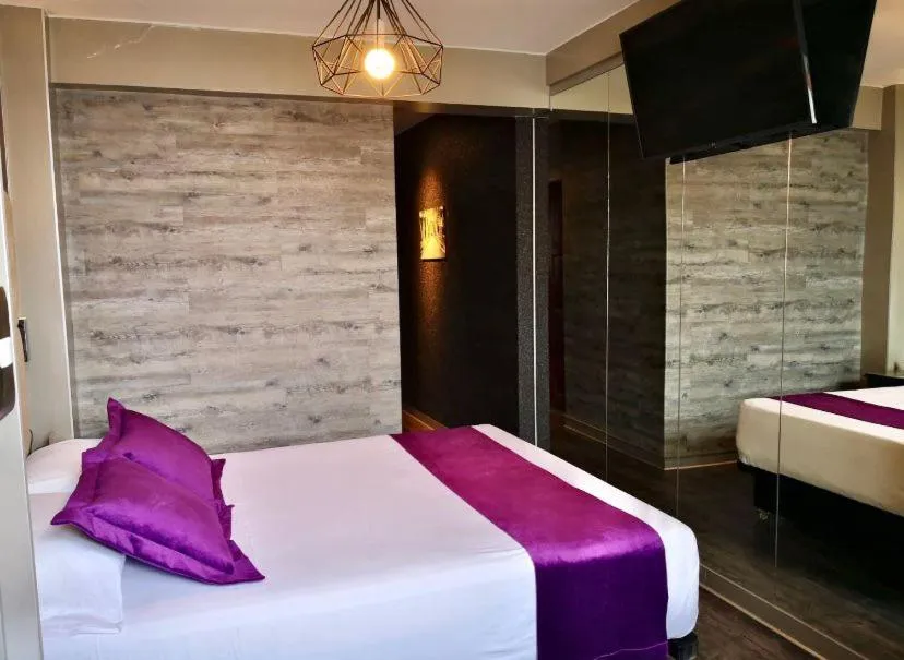 Bed in Hotel Las Lomas