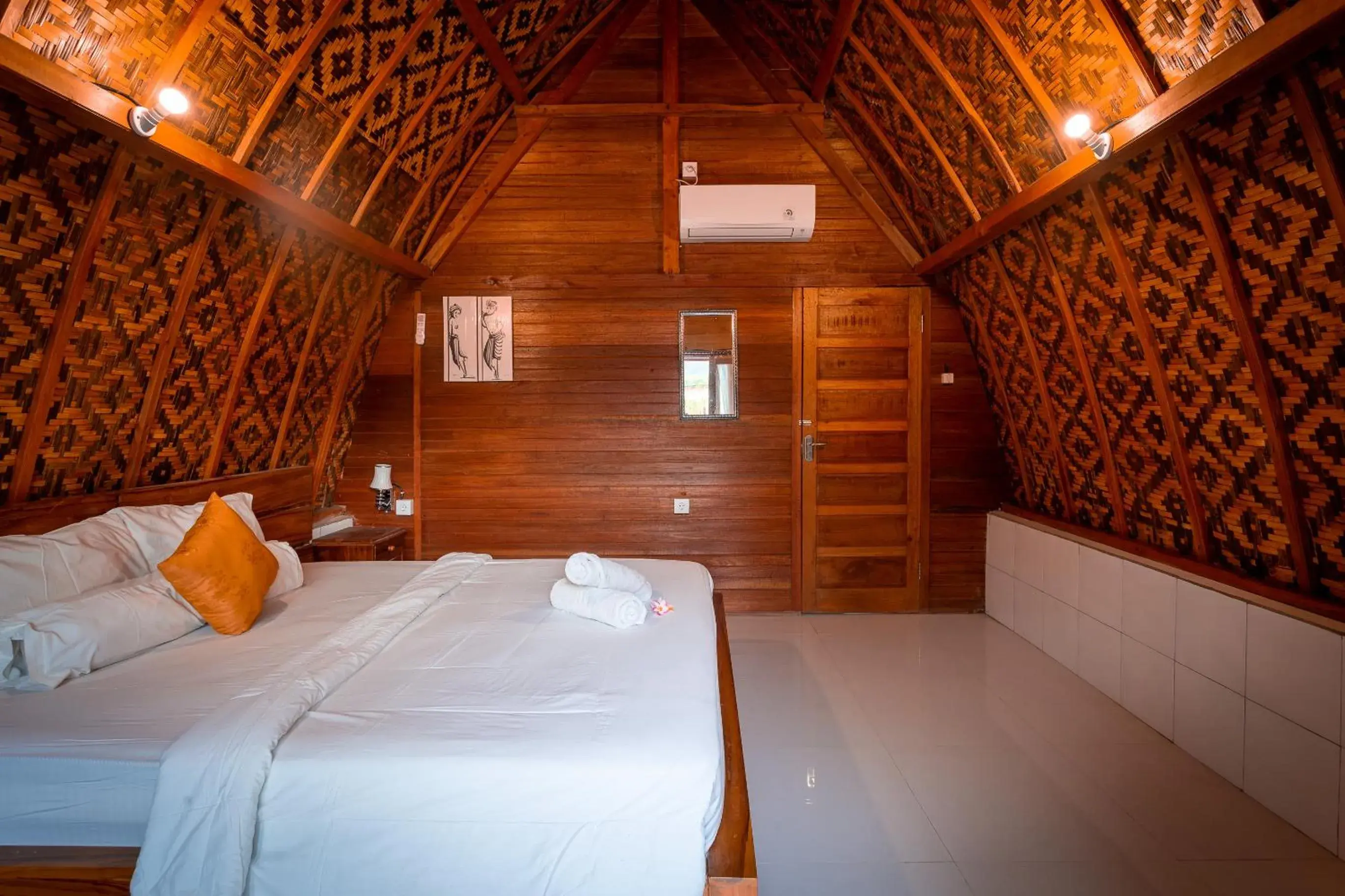 Bedroom, Bed in Penida Krusty Hill by ecommerceloka Bedroom, Bed in Penida Krusty Hill by ecommerceloka