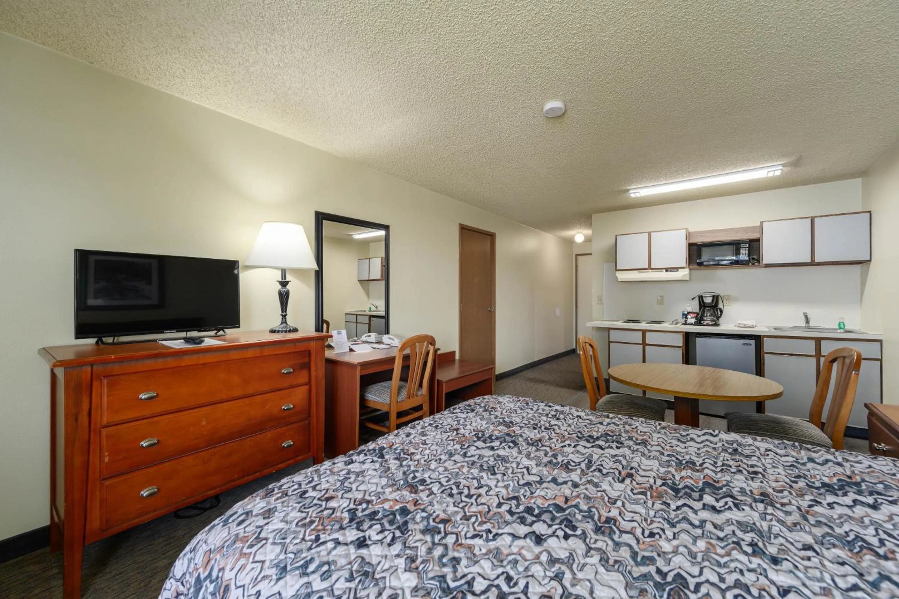 Photo of the whole room in Cocusa Motel