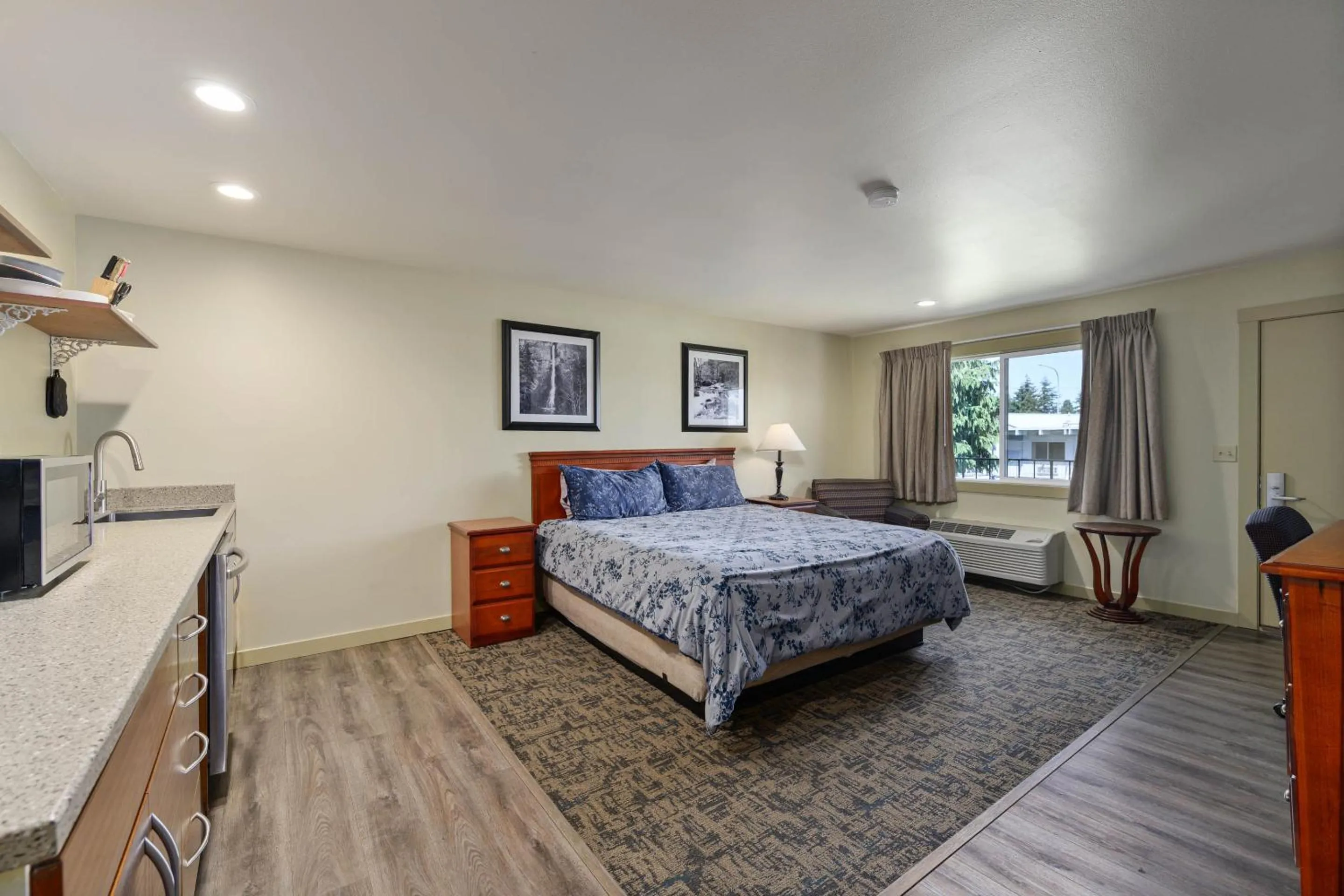 Photo of the whole room, Bed in Cocusa Motel