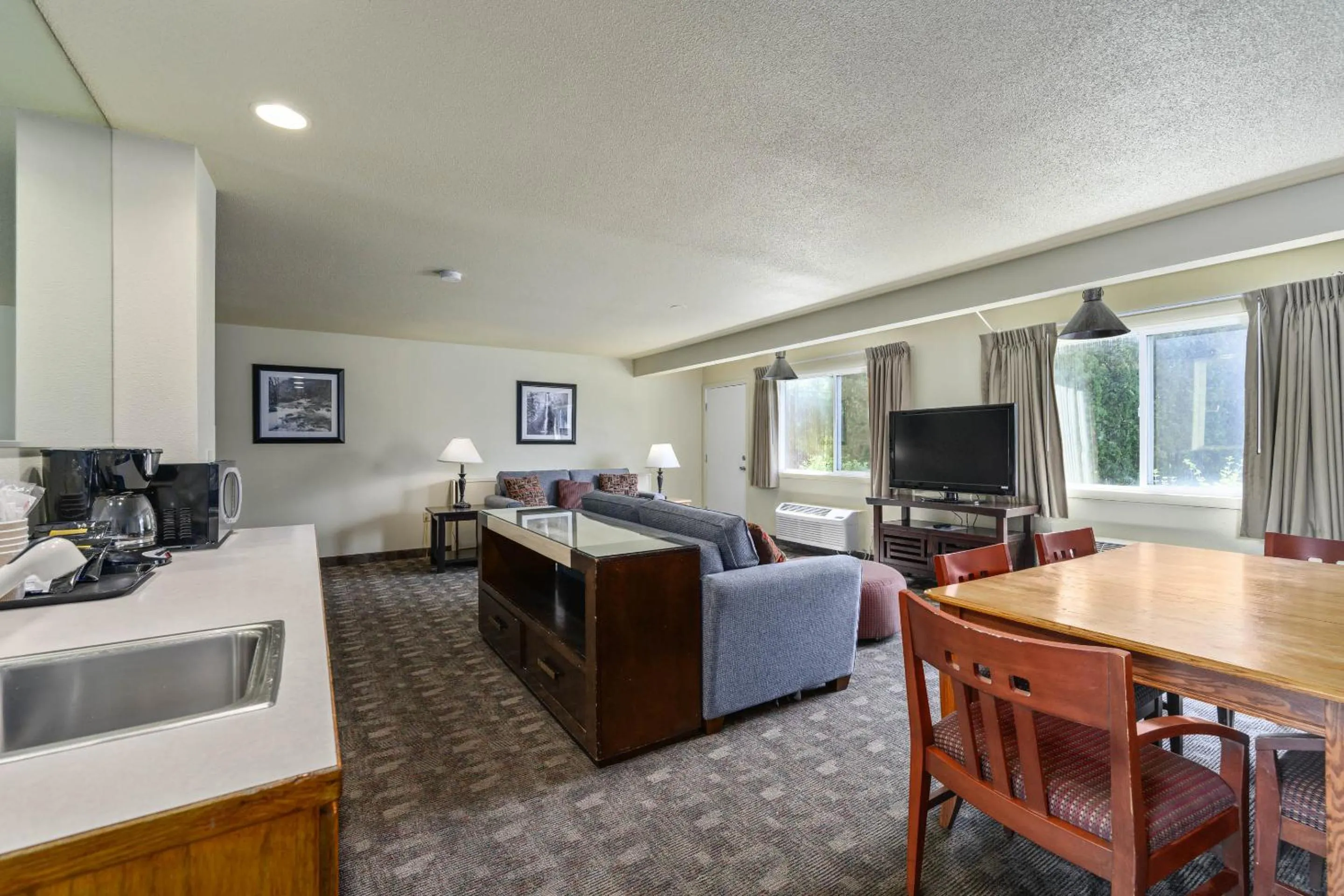 Photo of the whole room, Bed in Cocusa Motel