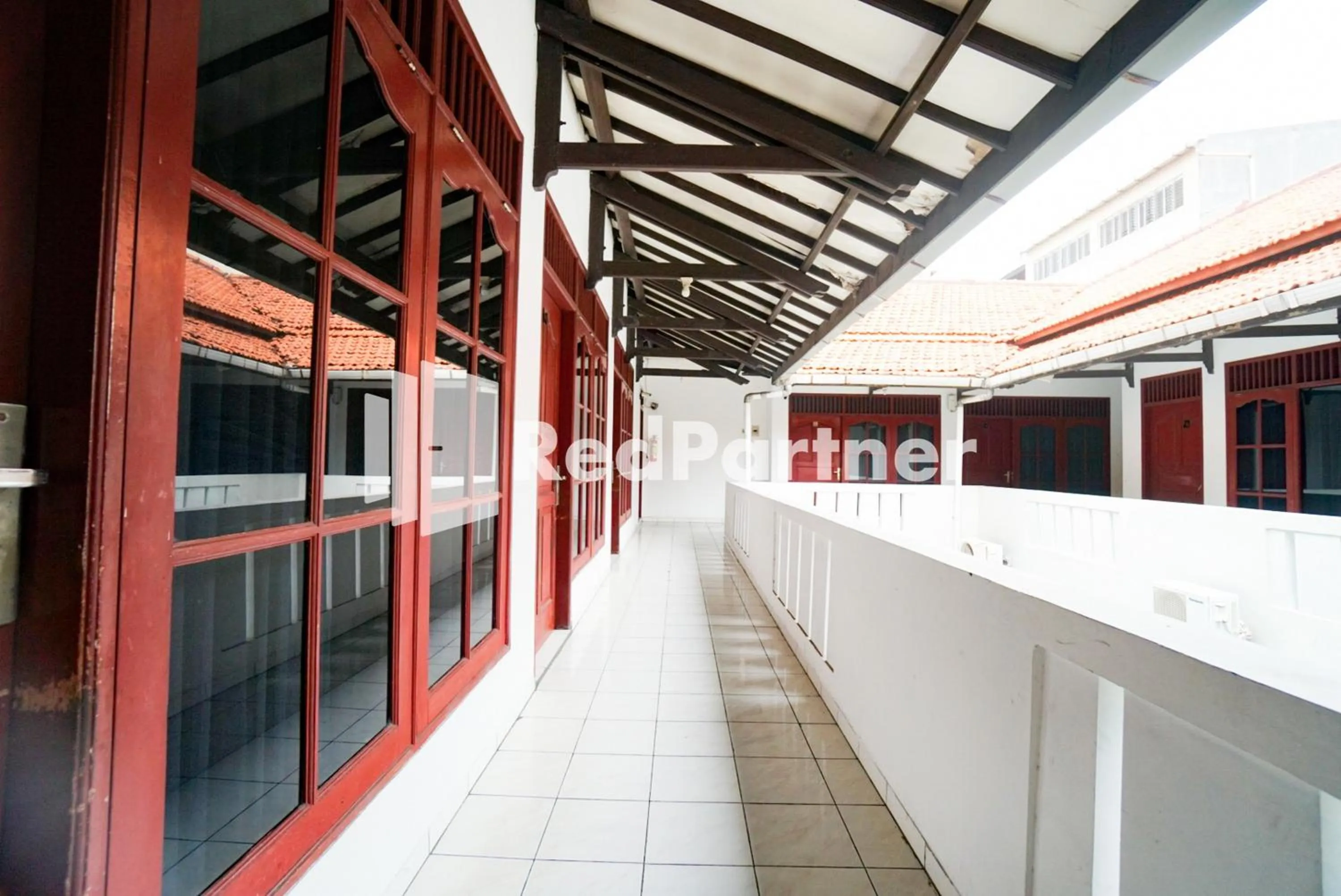 Property building in Hotel Borobudur Kemayoran Syariah Mitra RedDoorz