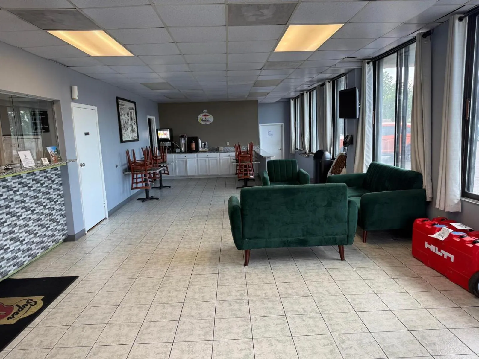 Super 8 by Wyndham Manassas