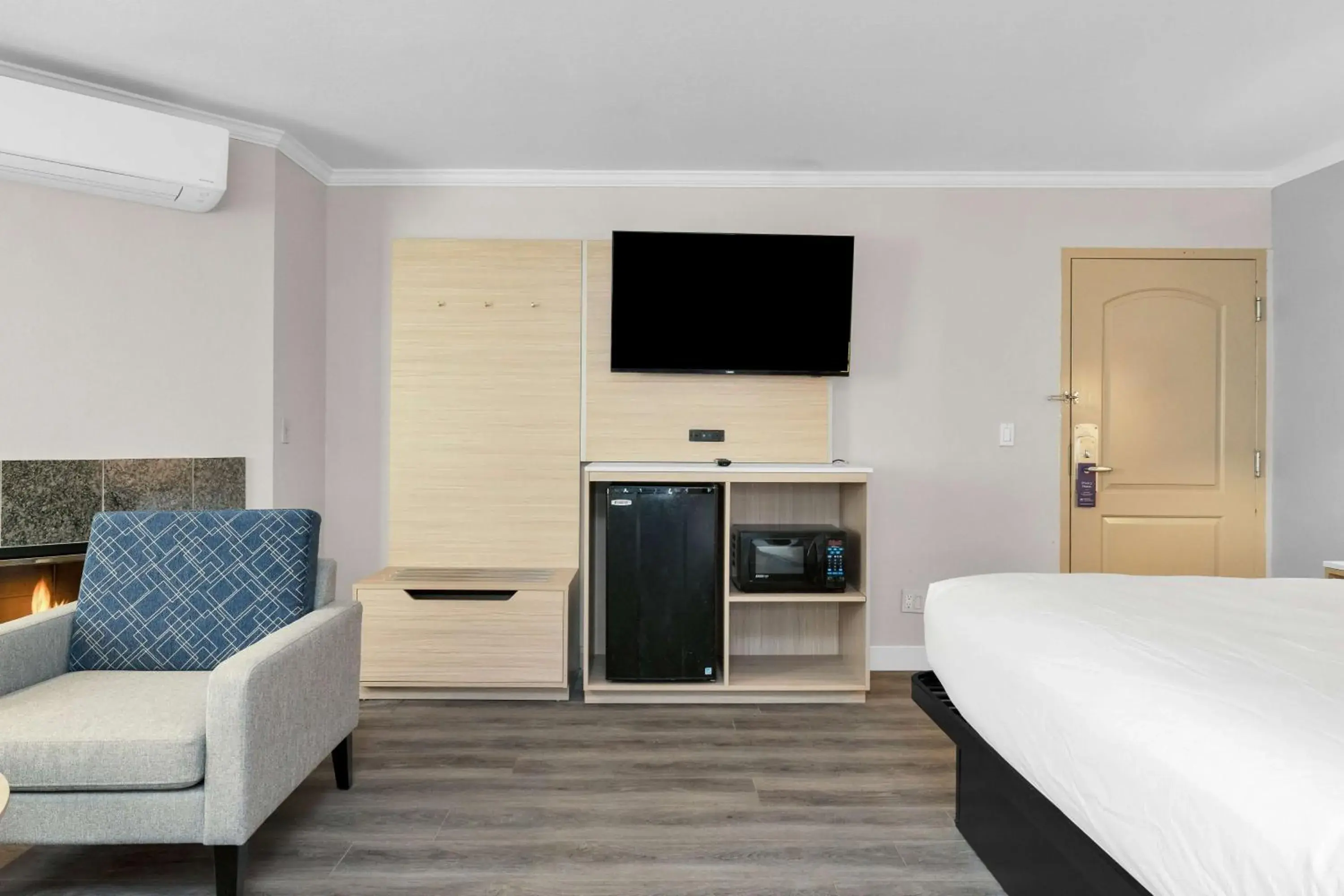 Bedroom, Bed in SureStay by Best Western San Francisco Marina District Bedroom, Bed in SureStay by Best Western San Francisco Marina District