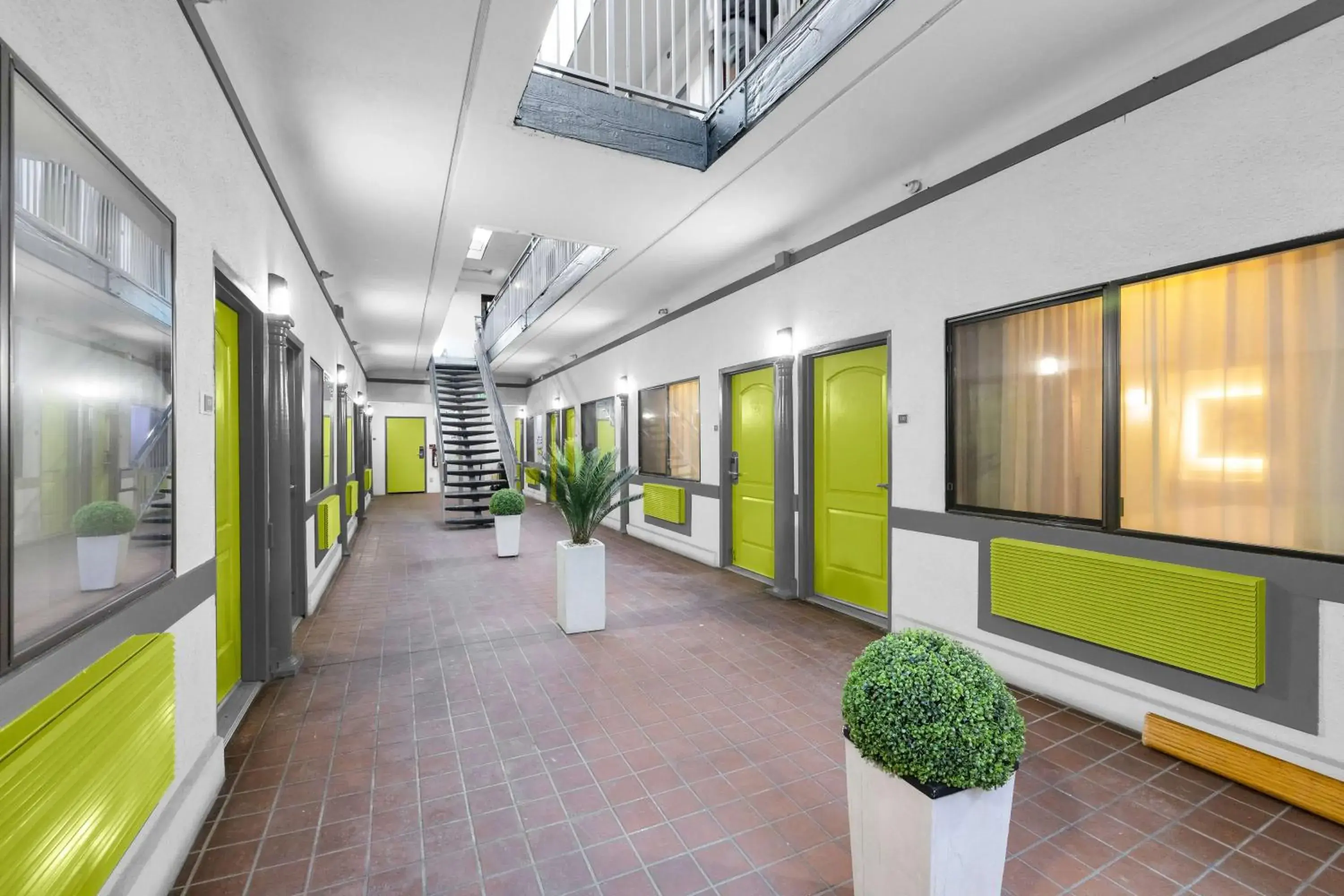 Lobby or reception in SureStay by Best Western San Francisco Marina District Lobby or reception in SureStay by Best Western San Francisco Marina District