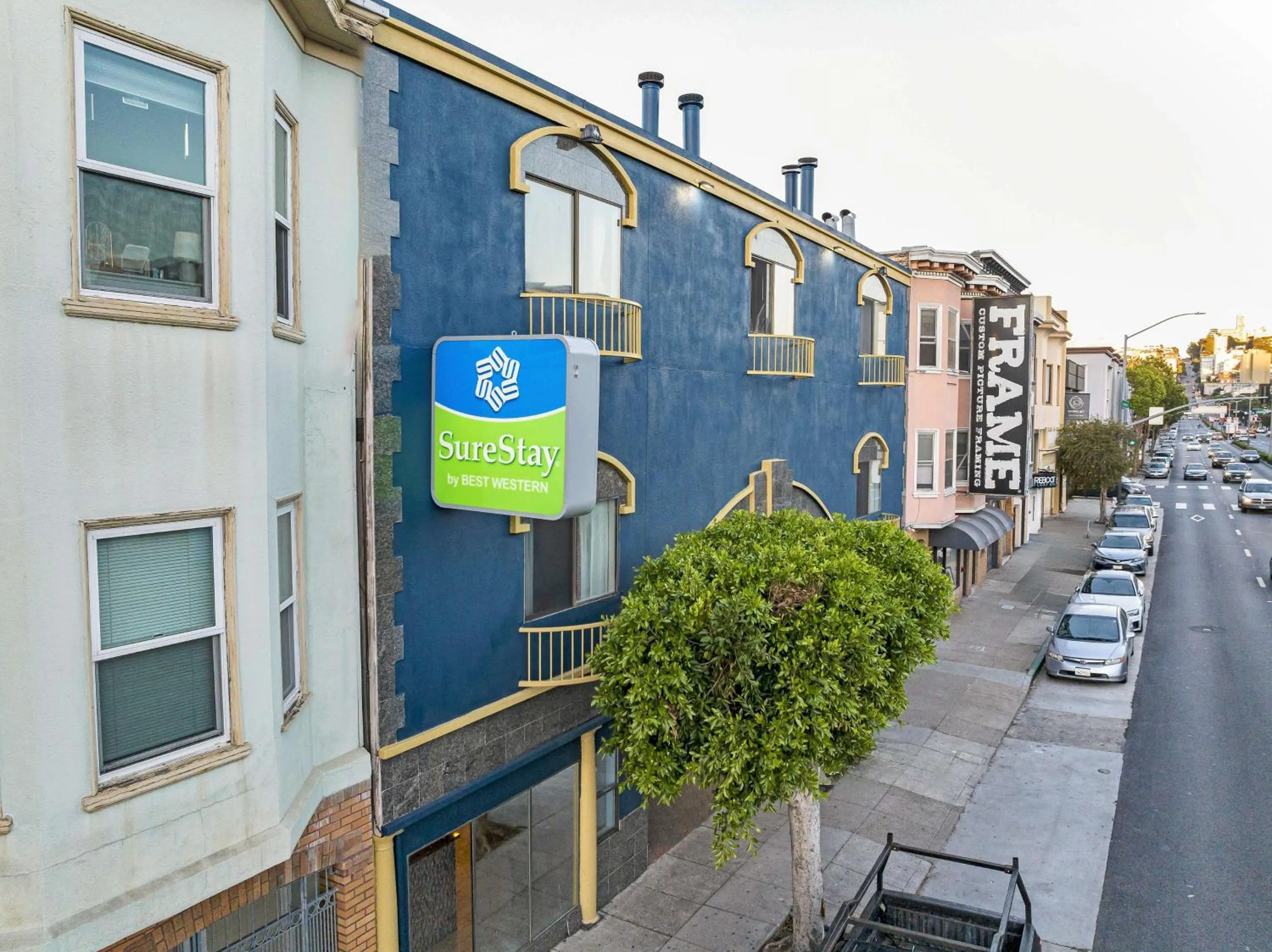 Property building in SureStay by Best Western San Francisco Marina District