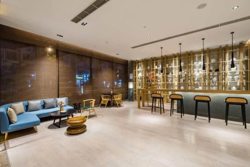 Yun He Ye Bo Hotel (Shanghai International Tourist Resort Wild Animal Park)