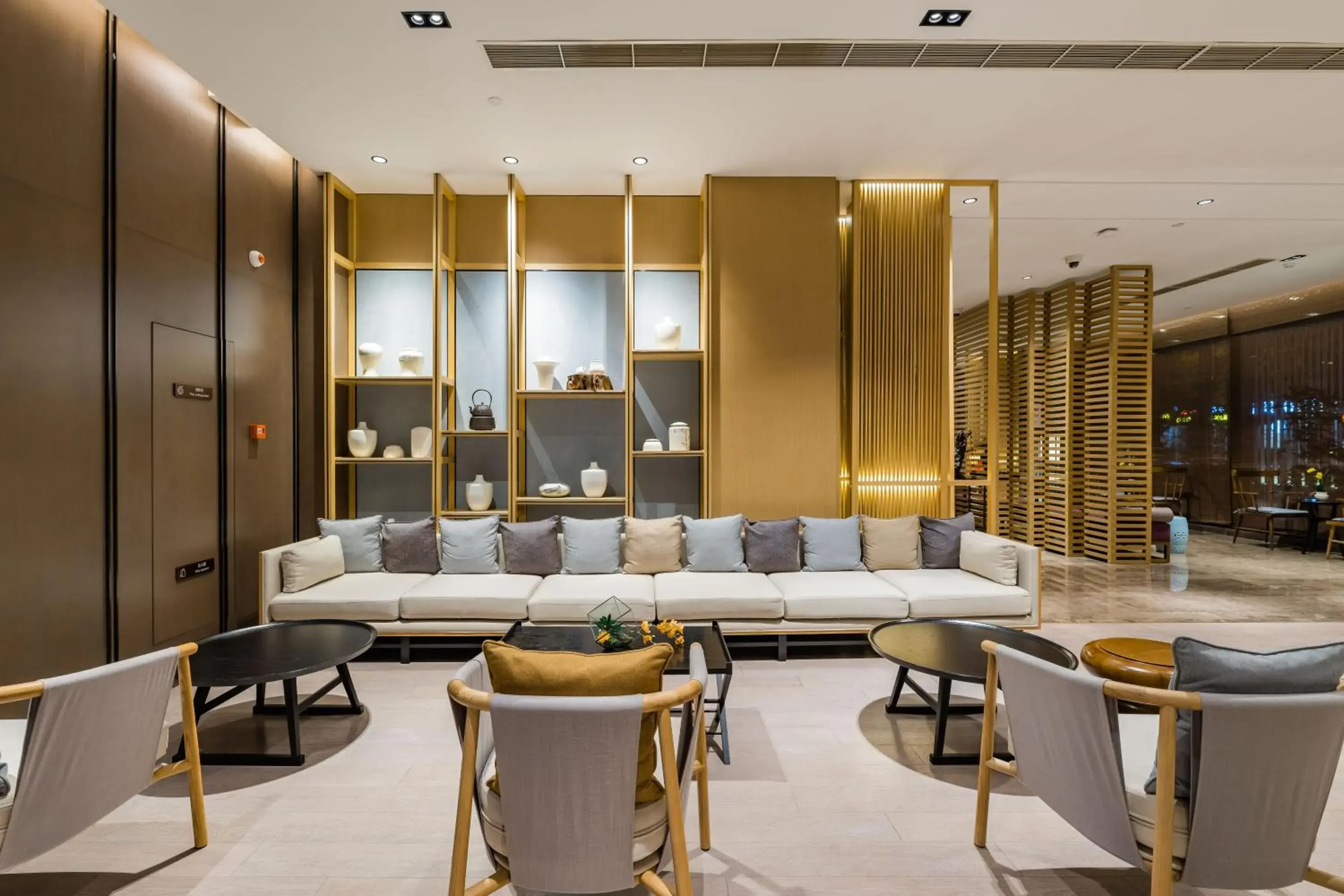 Yun He Ye Bo Hotel (Shanghai International Tourist Resort Wild Animal Park) Yun He Ye Bo Hotel (Shanghai International Tourist Resort Wild Animal Park)