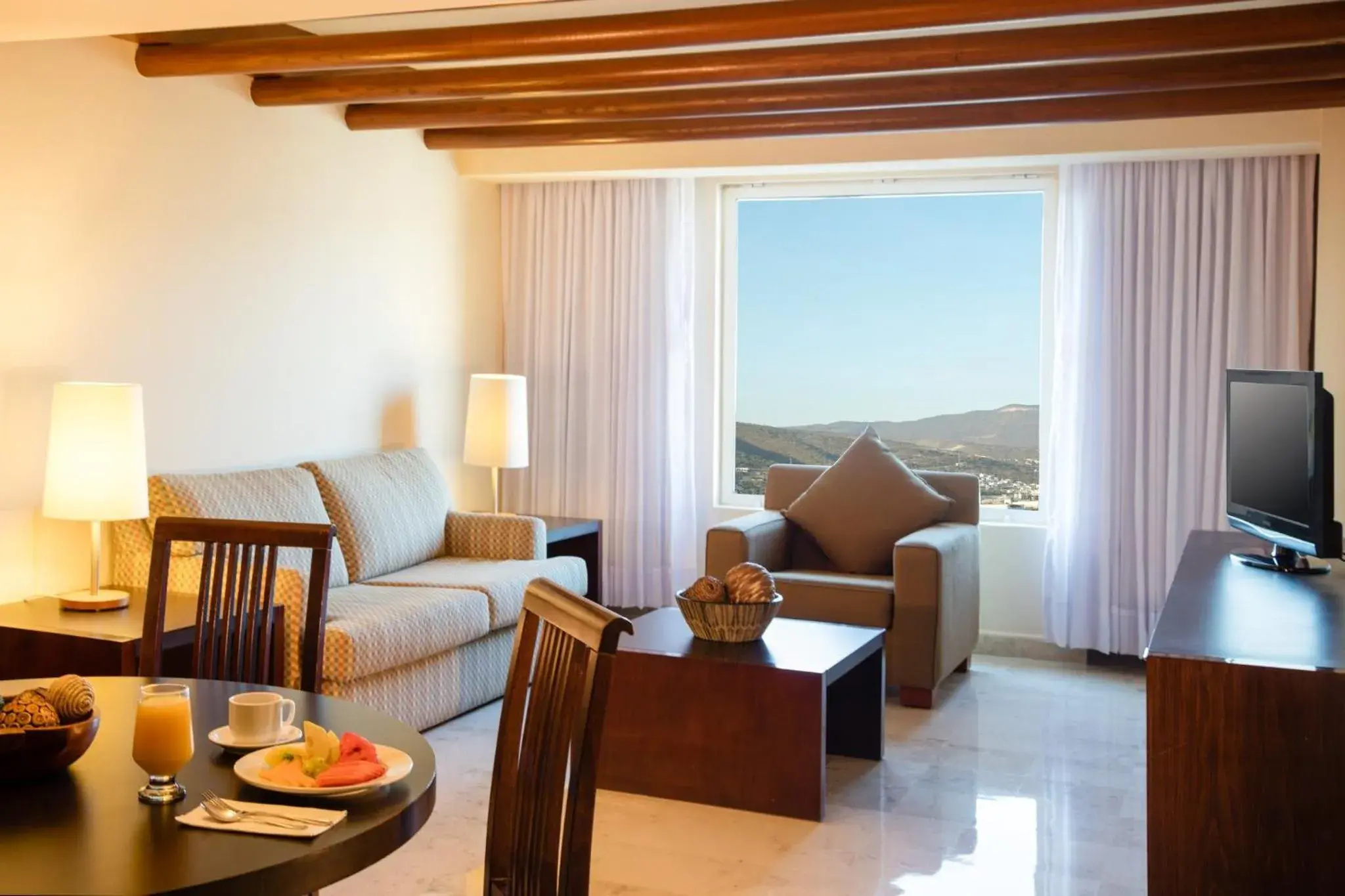 Photo of the whole room in Fiesta Inn Tuxtla Gutierrez Photo of the whole room in Fiesta Inn Tuxtla Gutierrez