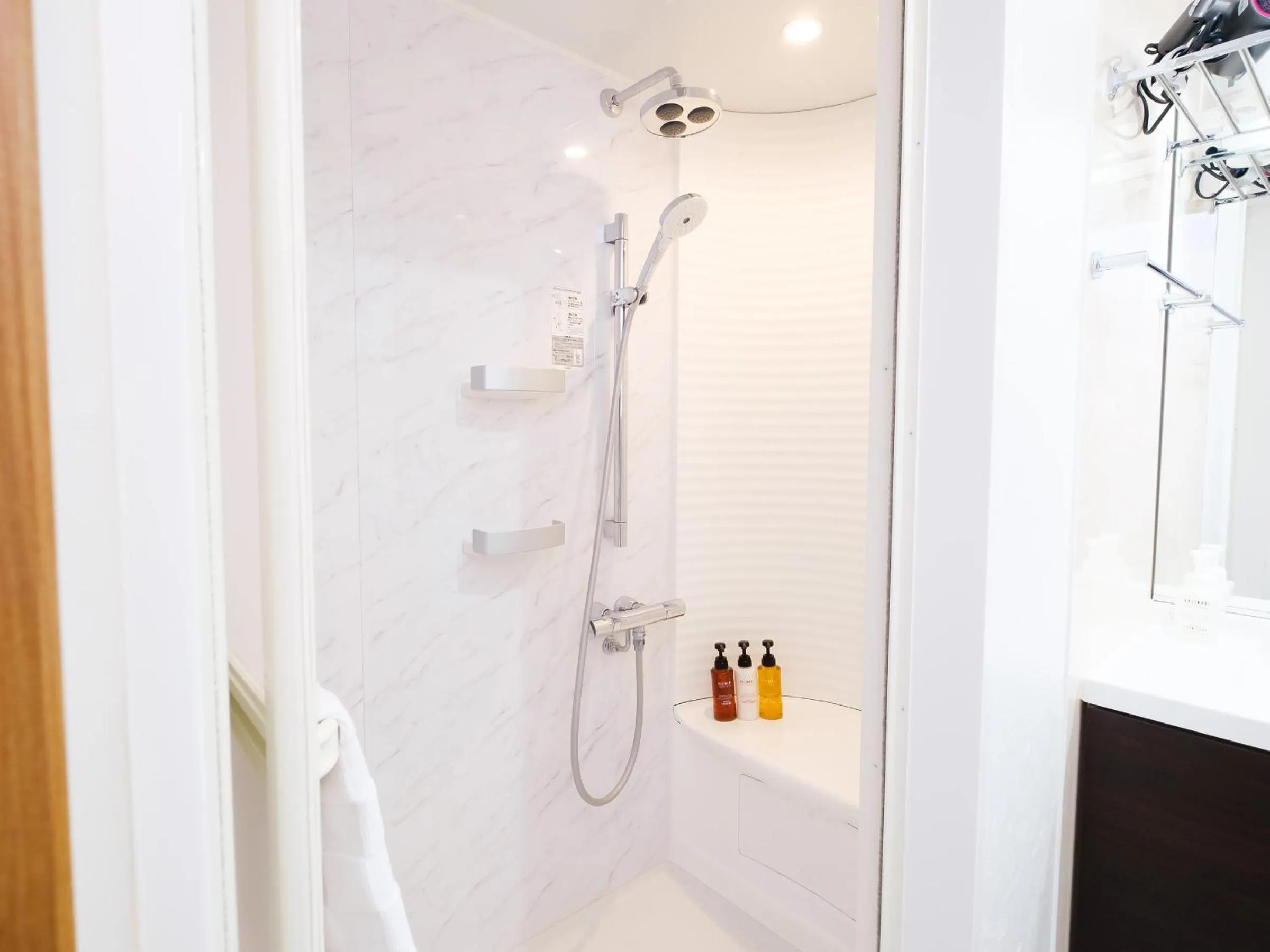 Shower in 天然温泉 松山ニューグランドホテル