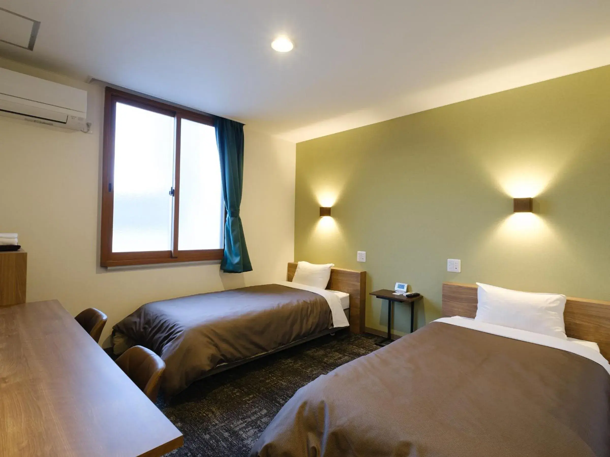 Photo of the whole room, Bed in 天然温泉 松山ニューグランドホテル Photo of the whole room, Bed in 天然温泉 松山ニューグランドホテル