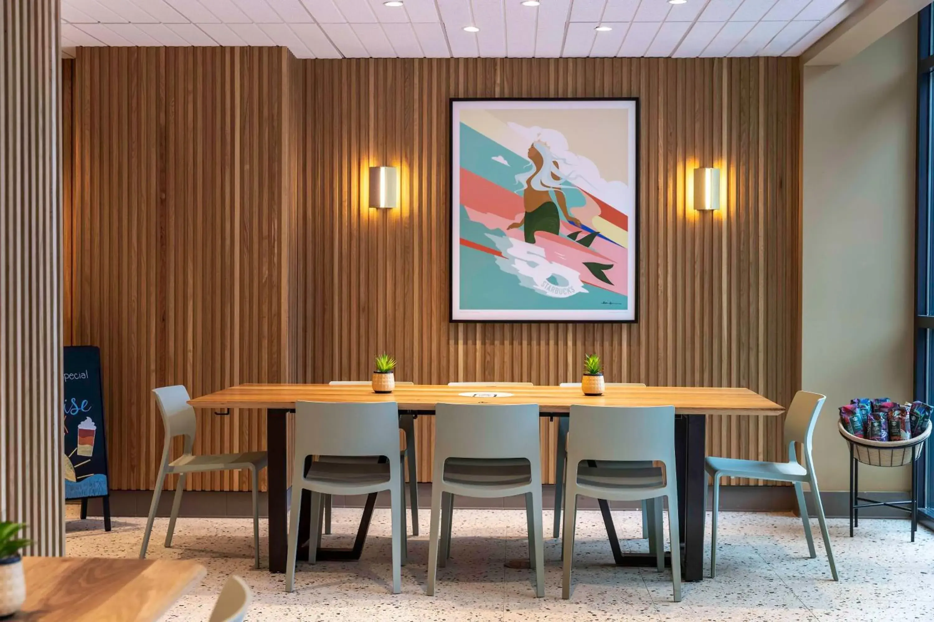 Restaurant/places to eat in Hilton Daytona Beach Resort Restaurant/places to eat in Hilton Daytona Beach Resort