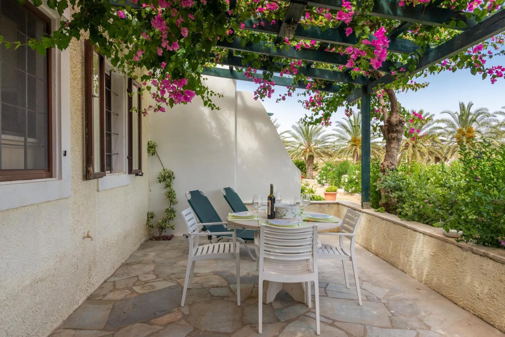 Bougainvillea House in Crete