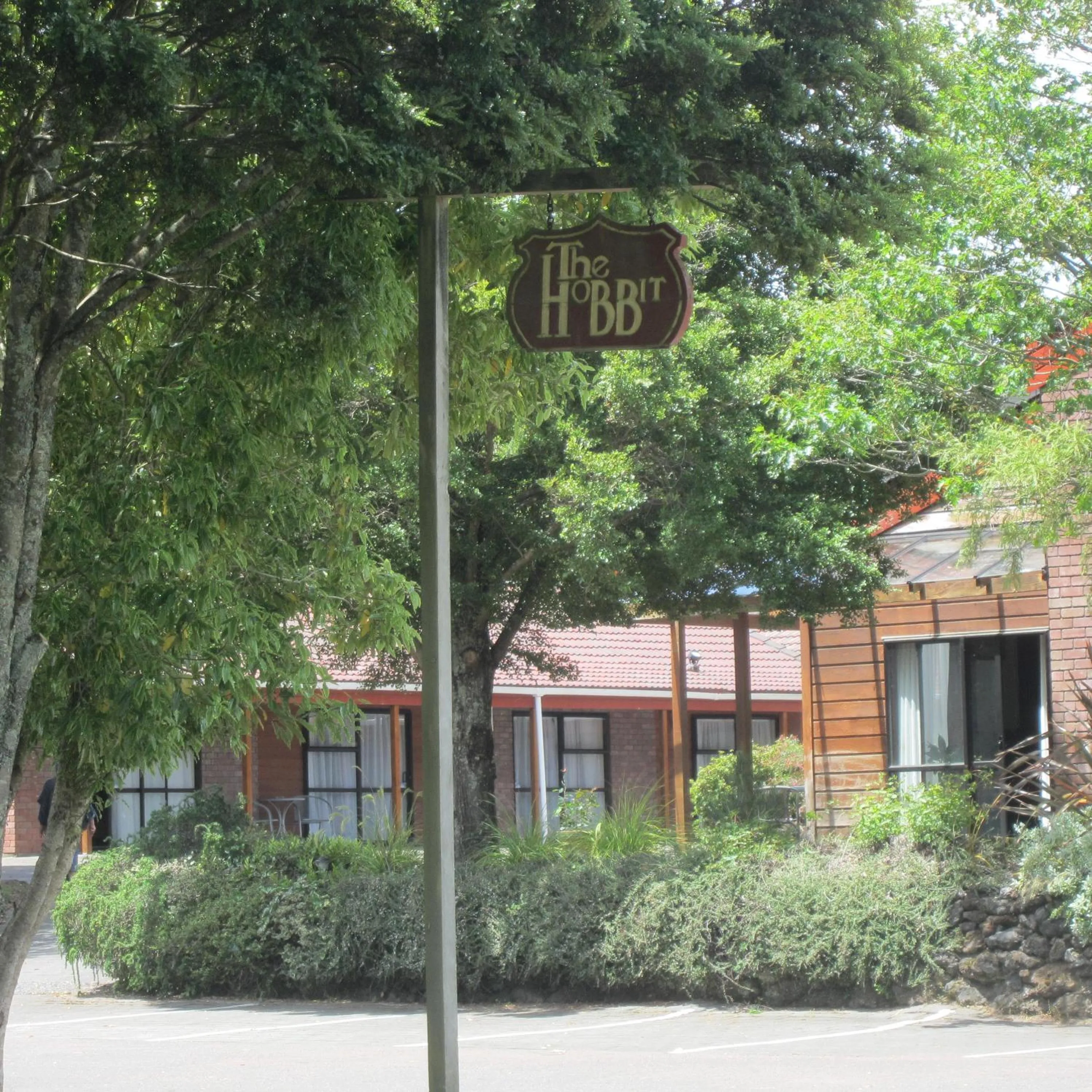 Property building in The Hobbit Motorlodge