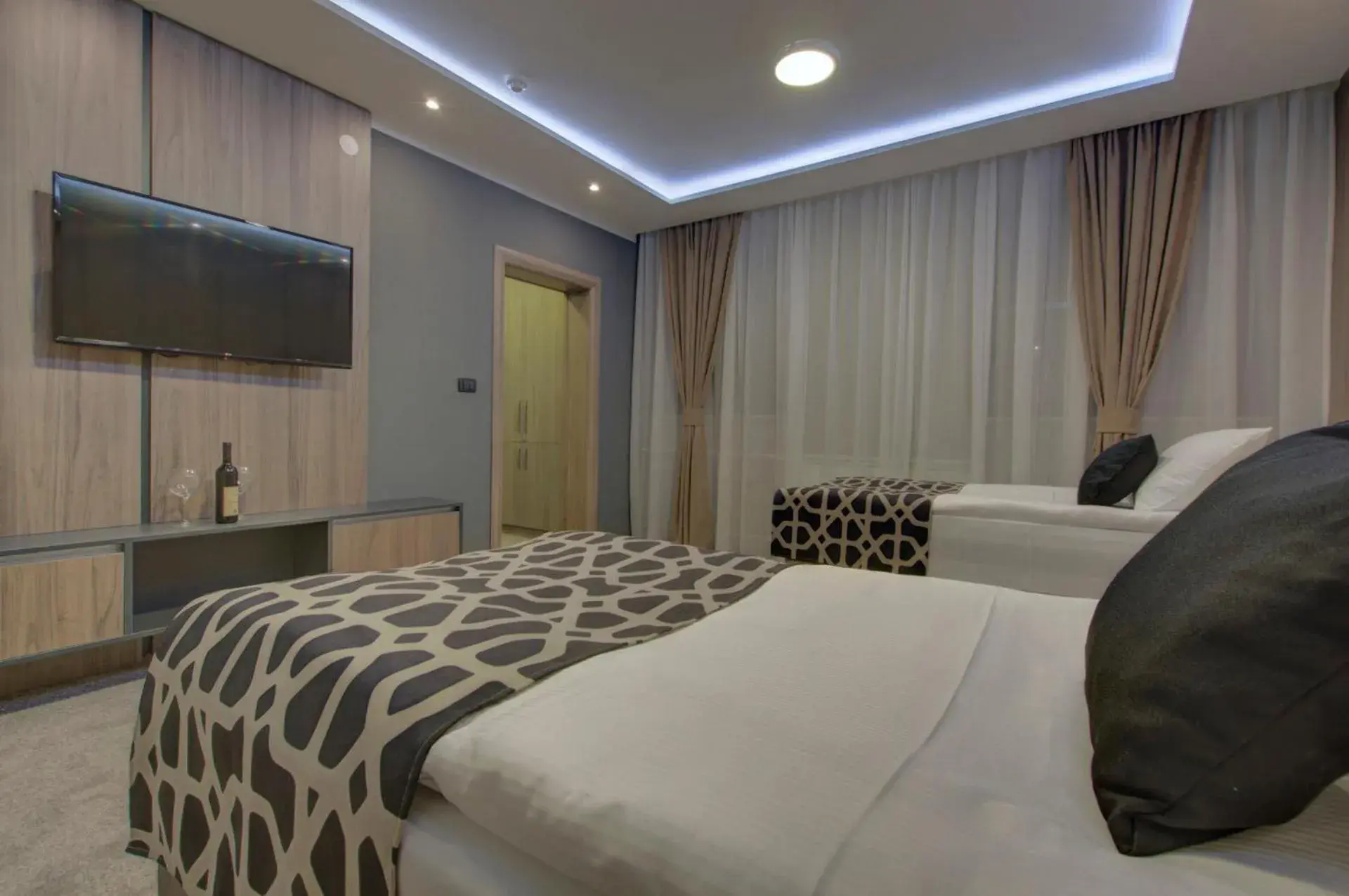 Deluxe Twin Room - single occupancy in Hotel Zlatna Žita Deluxe Twin Room - single occupancy in Hotel Zlatna Žita