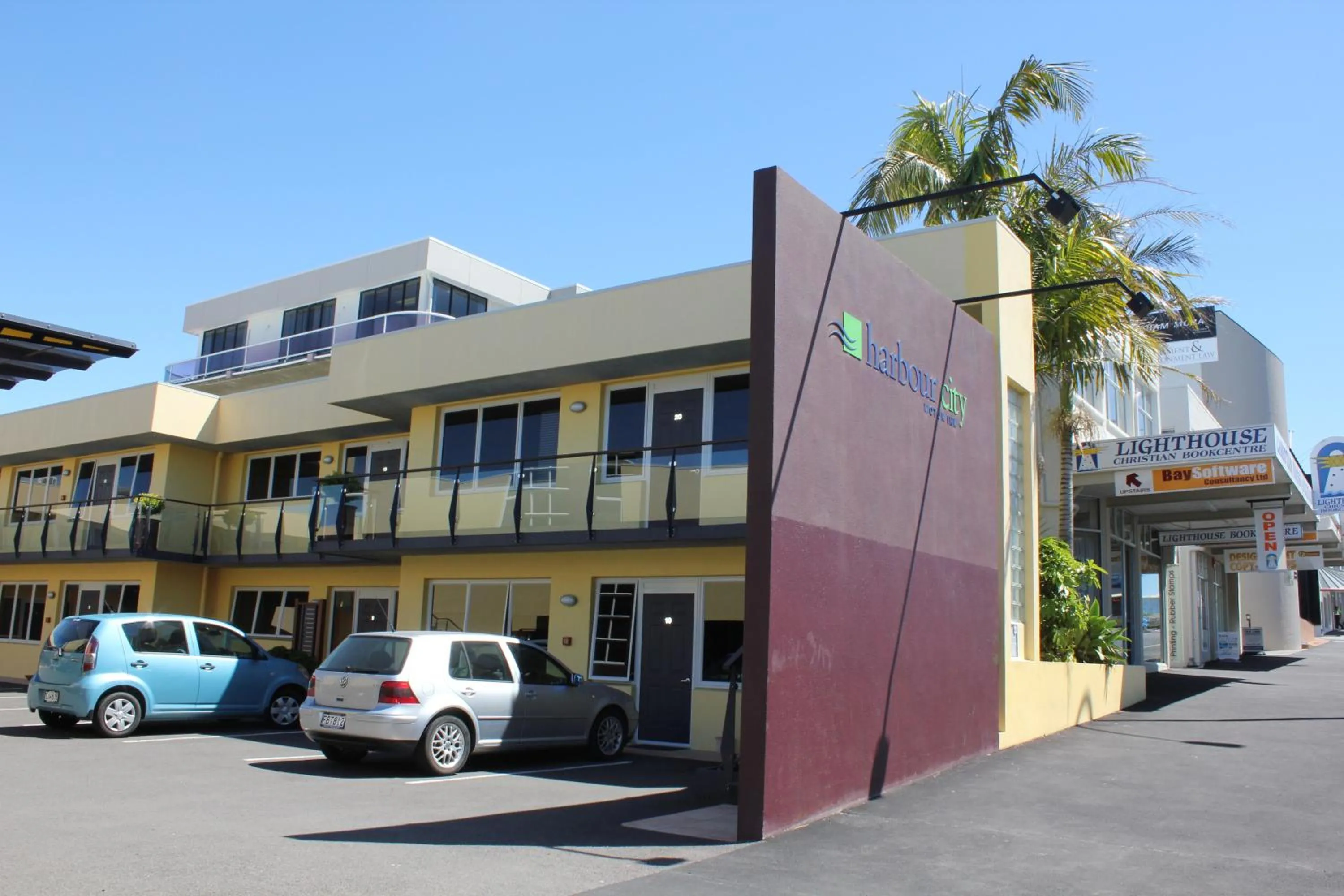 Property building in Harbour City Motor Inn & Conference