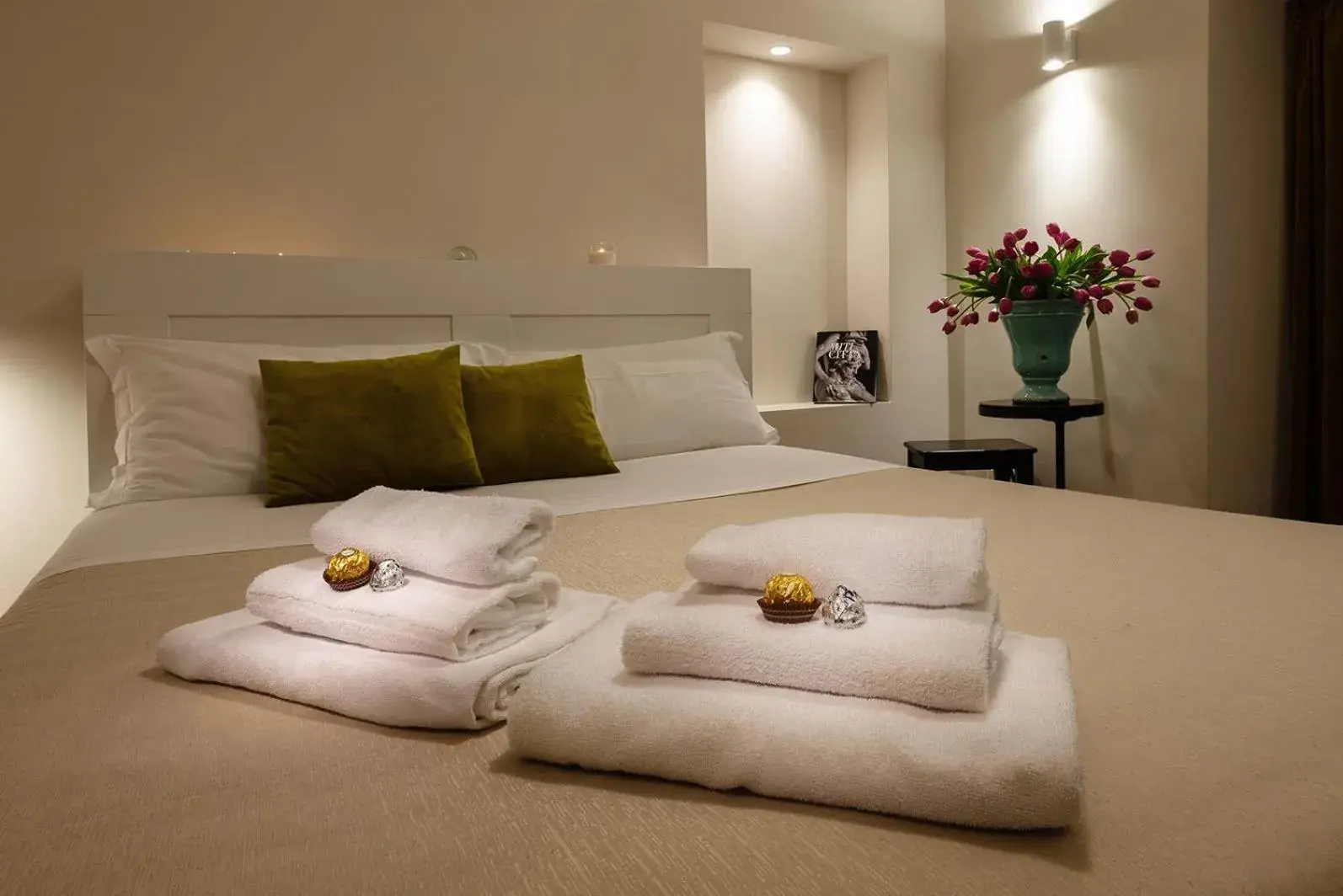 Bed in Tula Inn Bed in Tula Inn