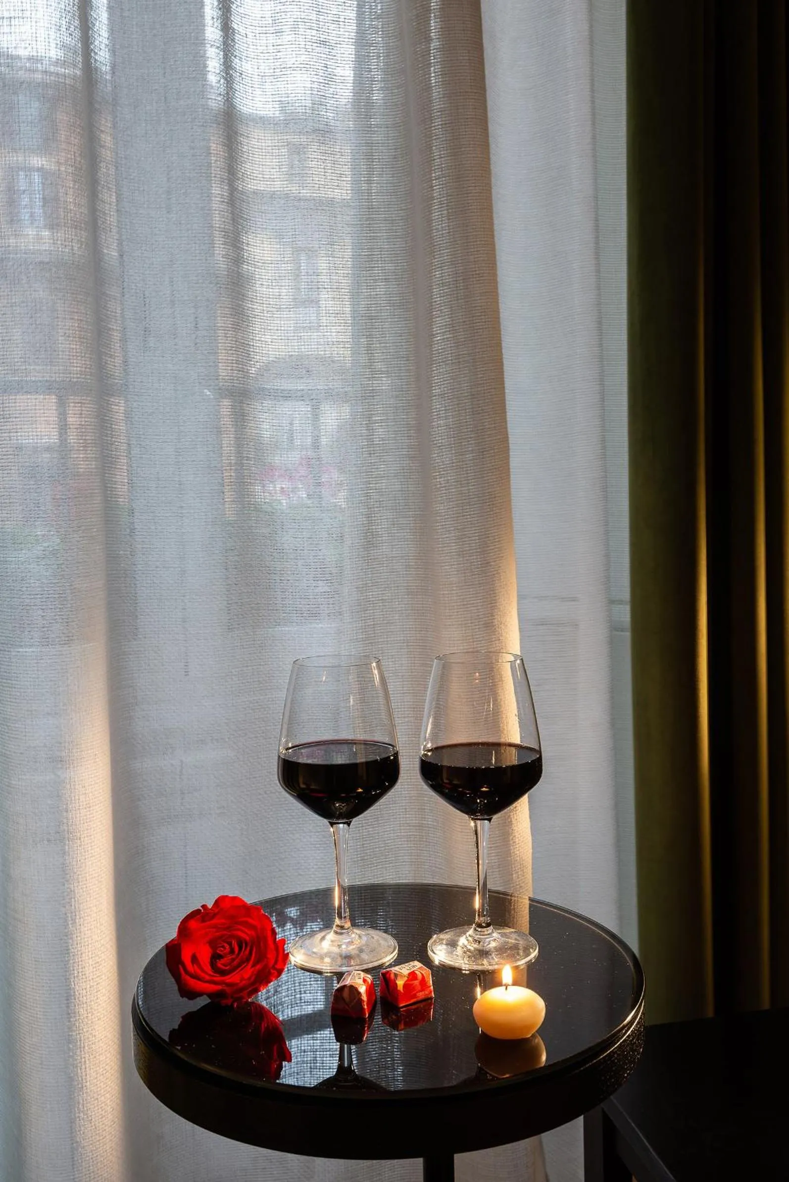 Decorative detail in Tula Inn