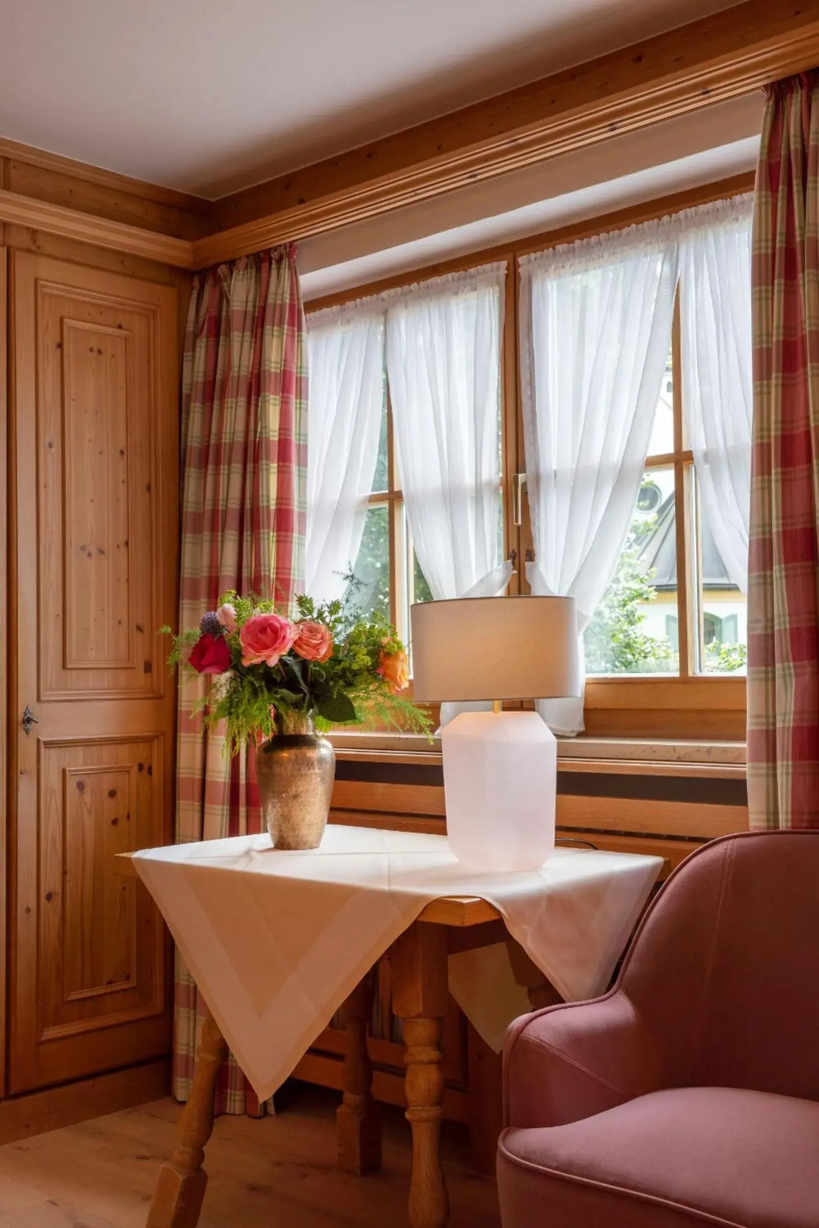 Single Room with Private Bathroom - single occupancy in Hotel Ziegleder Single Room with Private Bathroom - single occupancy in Hotel Ziegleder