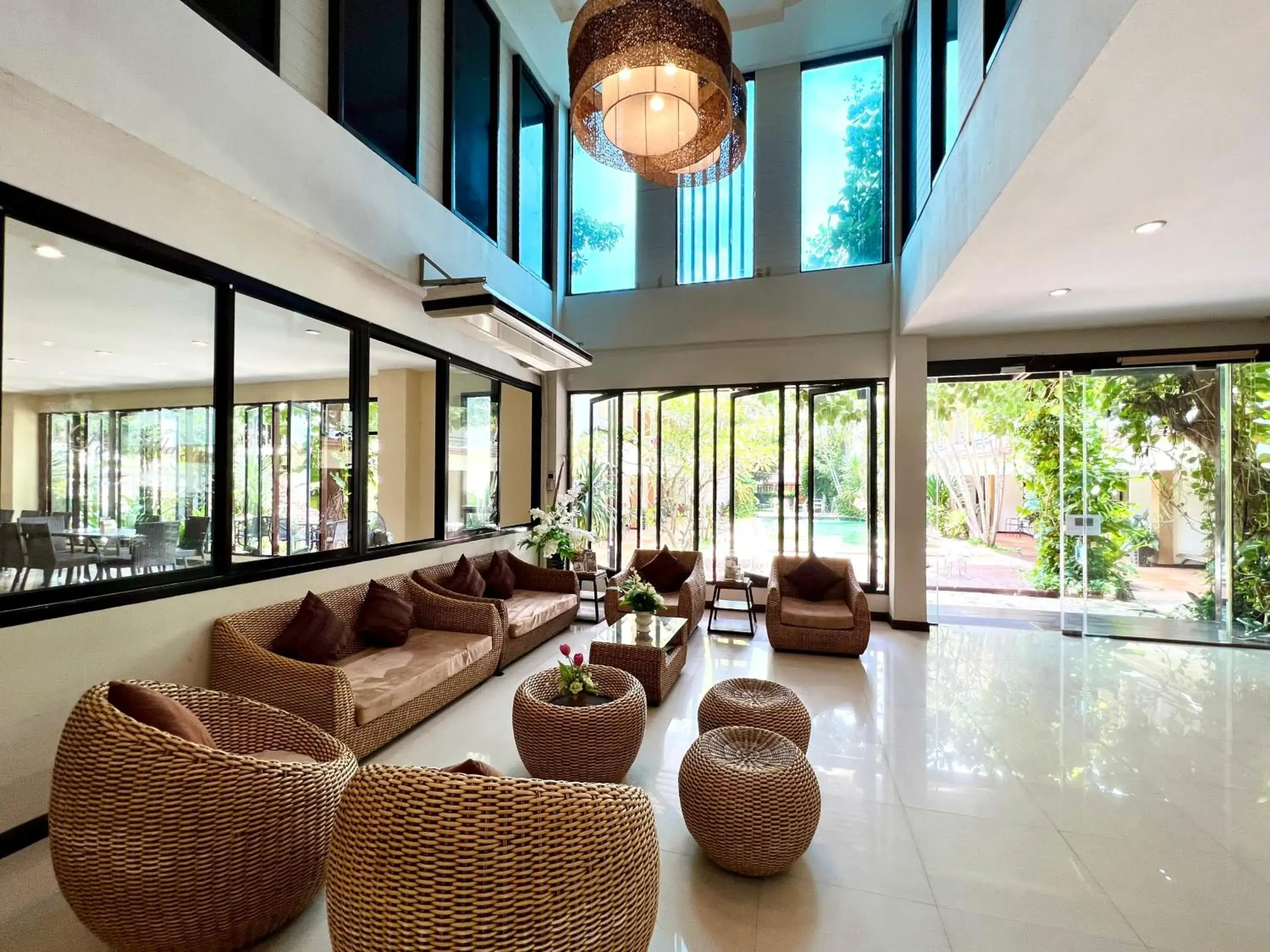 Lobby or reception in Hotel La Villa Khon Kaen Lobby or reception in Hotel La Villa Khon Kaen