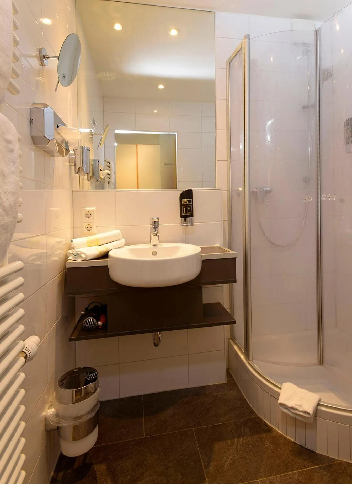 Bathroom in Gästehaus Goethe