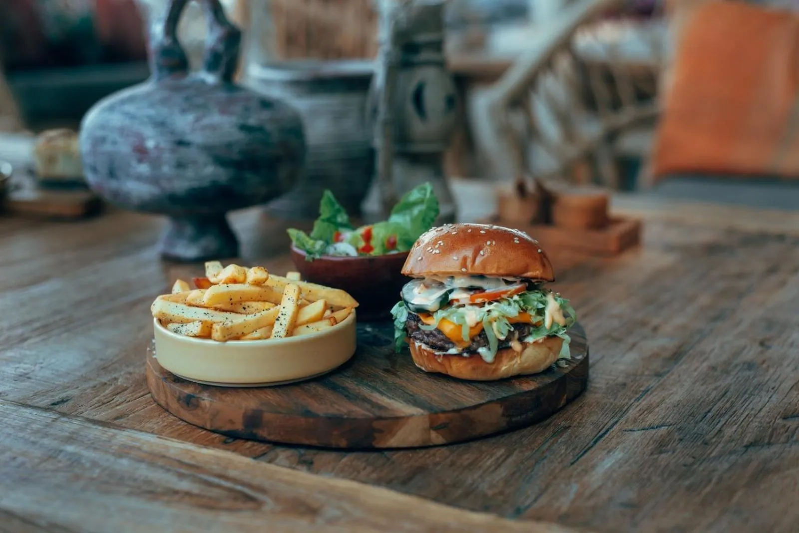 Restaurant/places to eat in Gili Divers Hotel