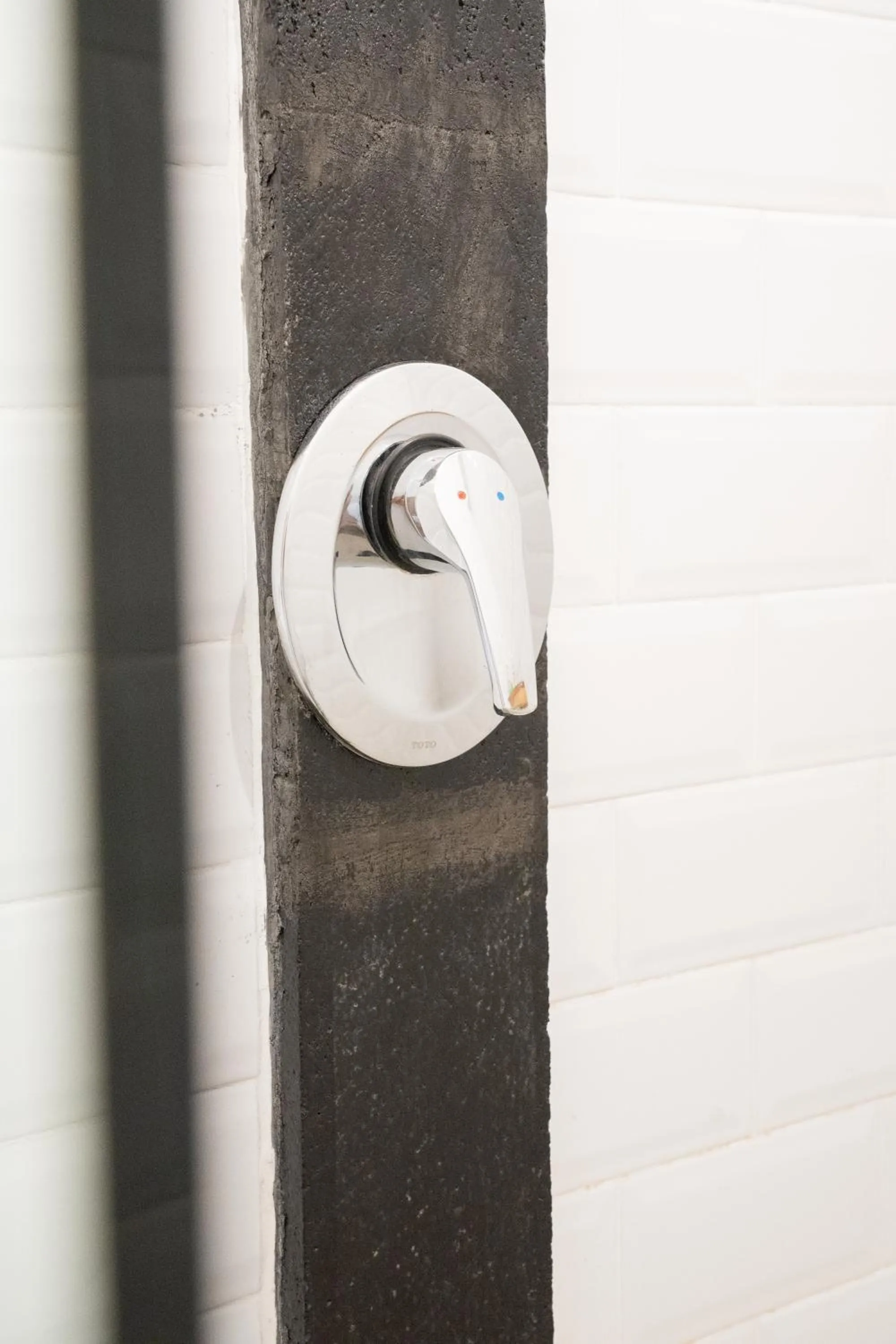 Shower in Gili Divers Hotel