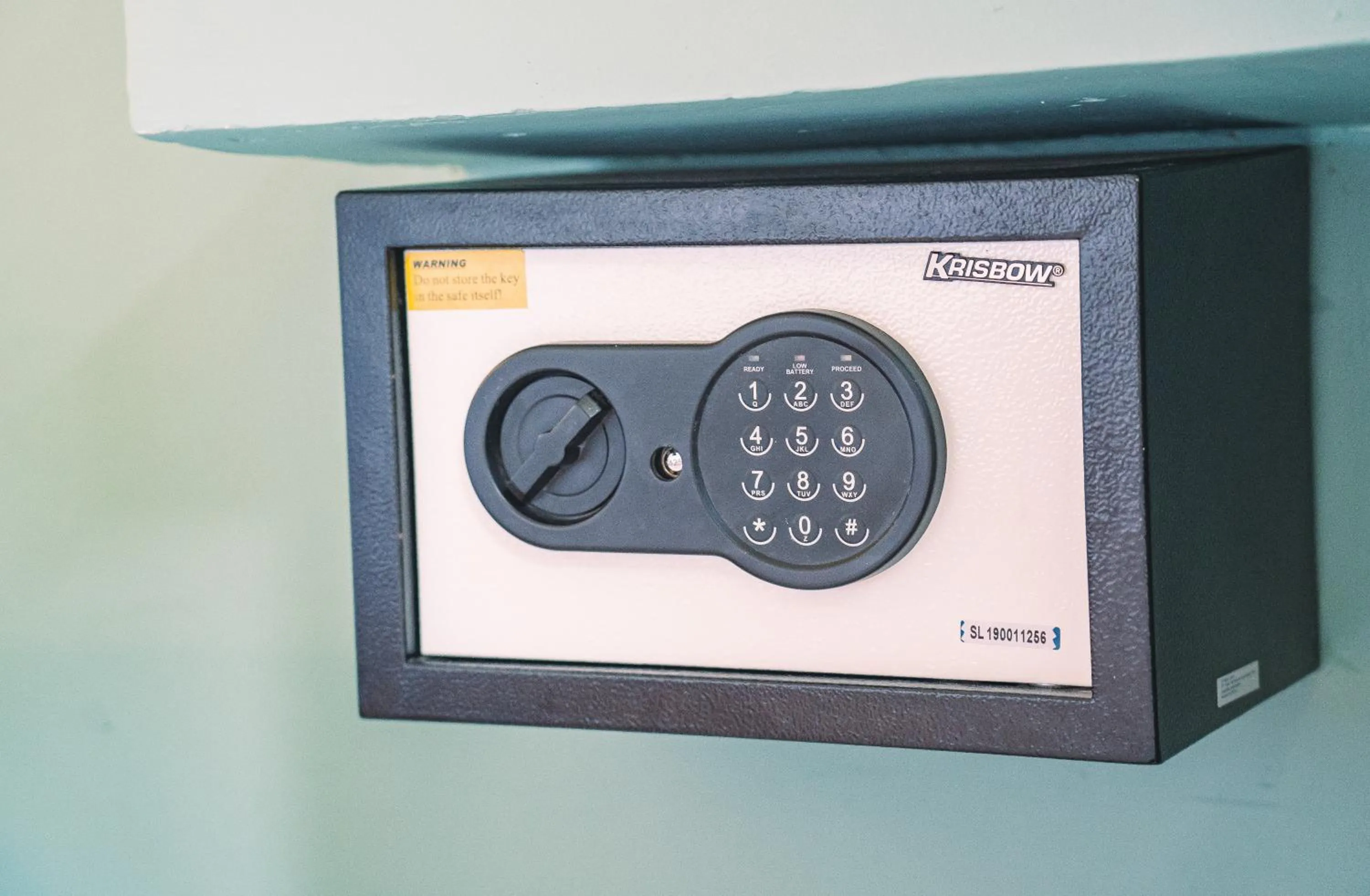 safe in Gili Divers Hotel