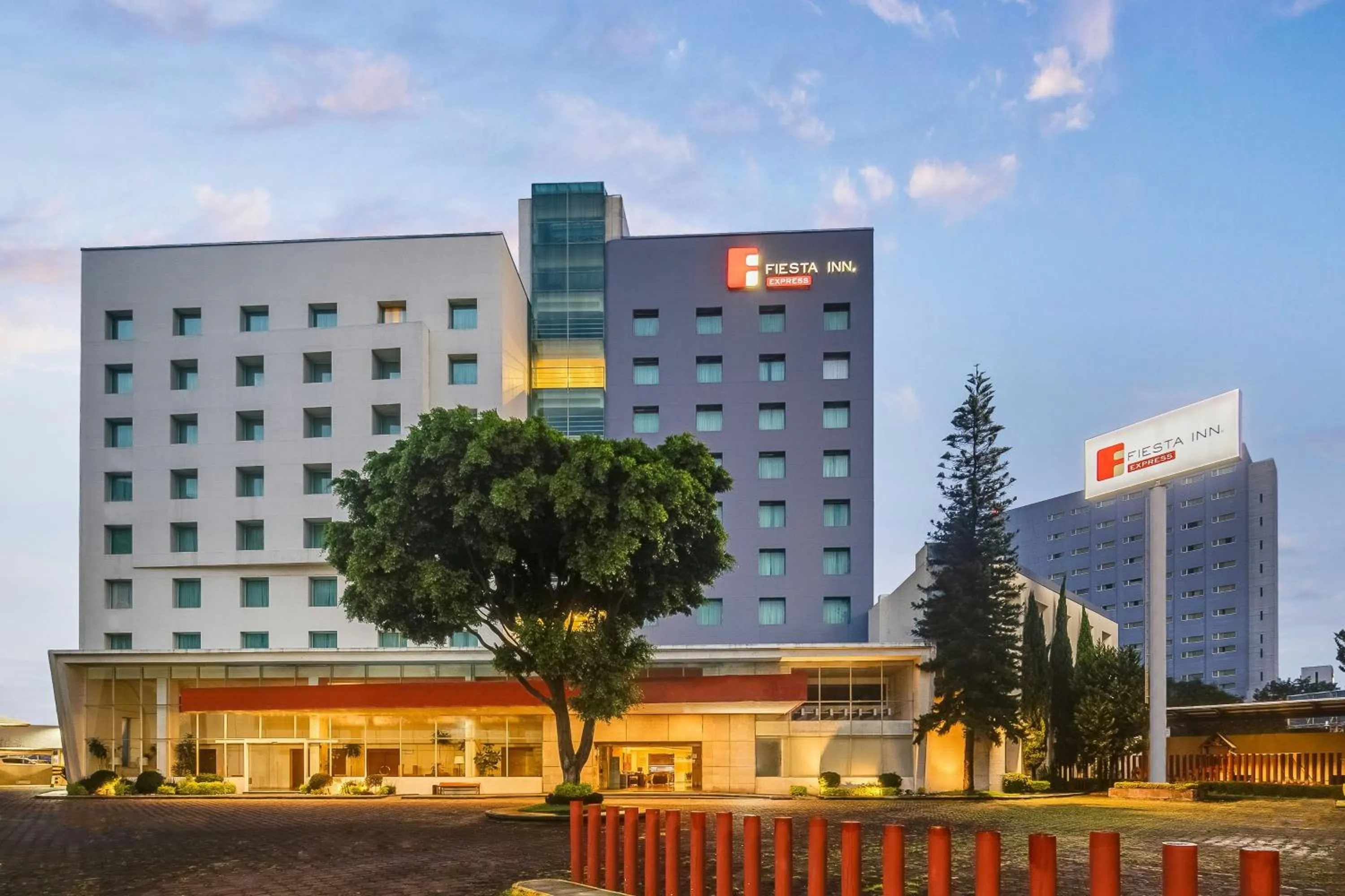 Decorative detail in Fiesta Inn Express Puebla Finsa