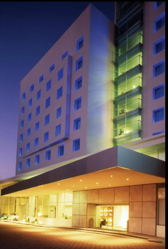 Fiesta Inn Express Puebla Finsa