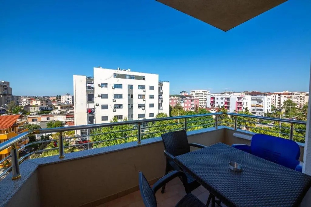 Balcony/Terrace in Hotel Vila Misiri
