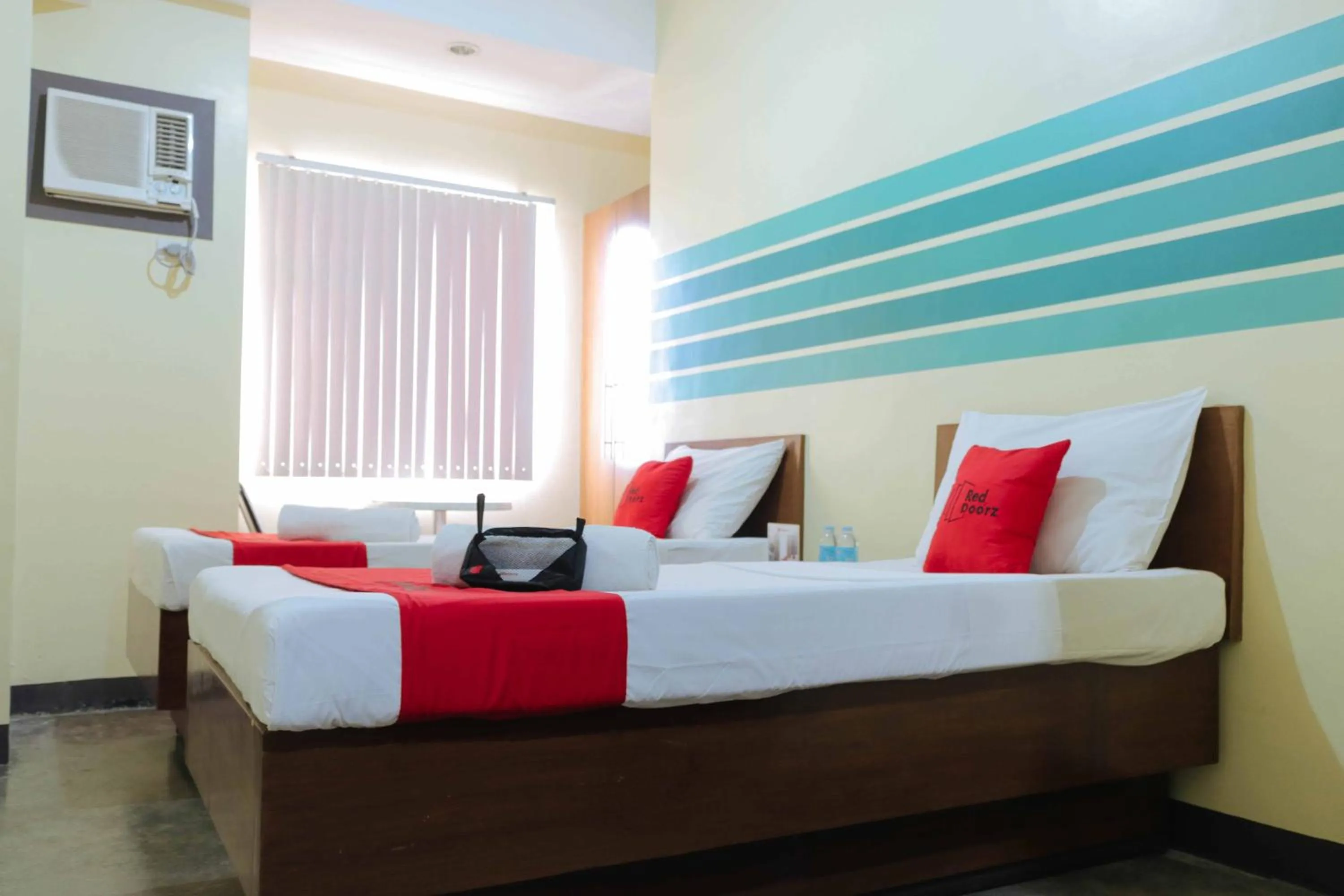 Bedroom in RedDoorz @ MJ Cuenco Avenue Cebu