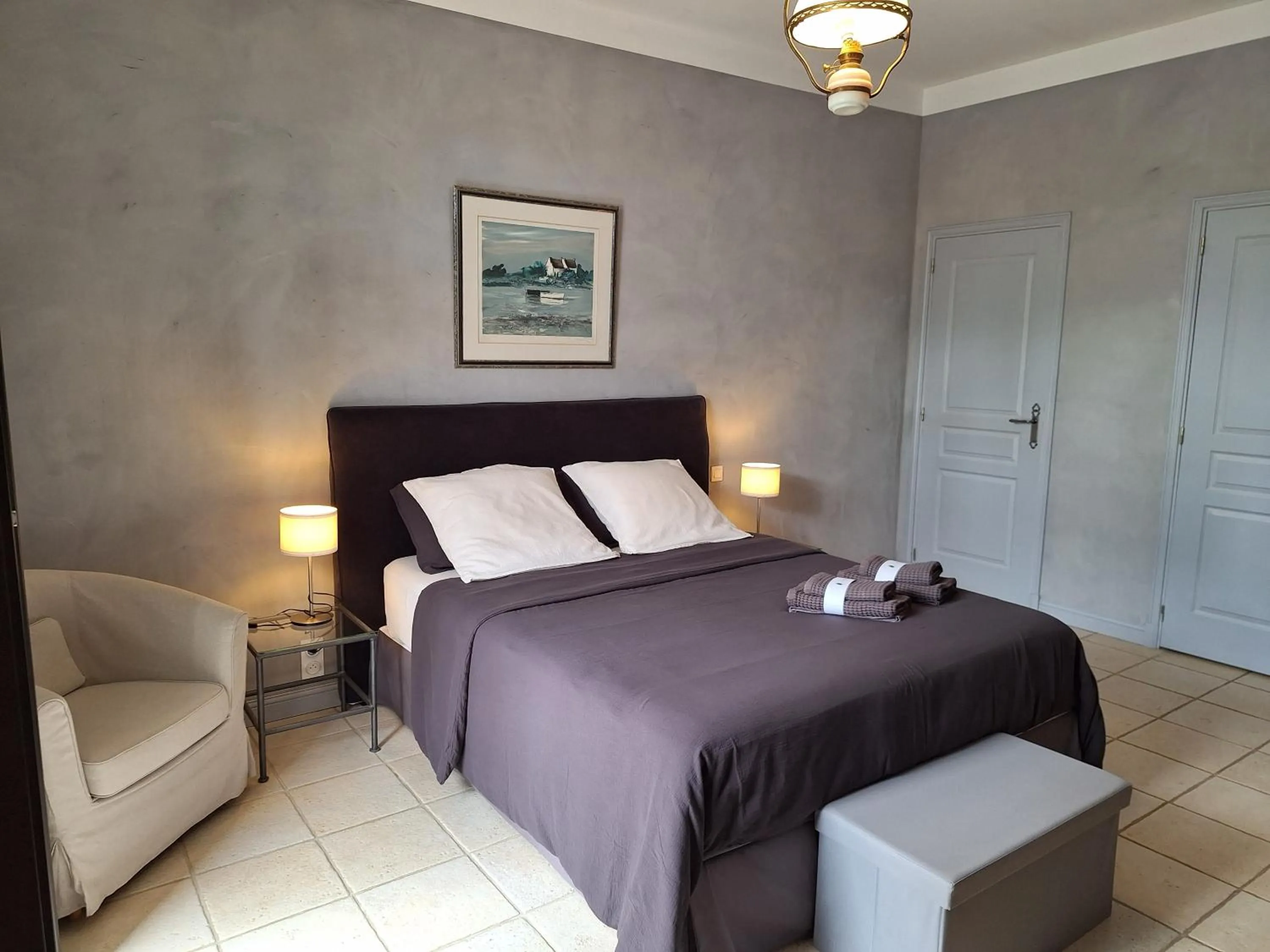 Photo of the whole room, Bed in Château La Sabine