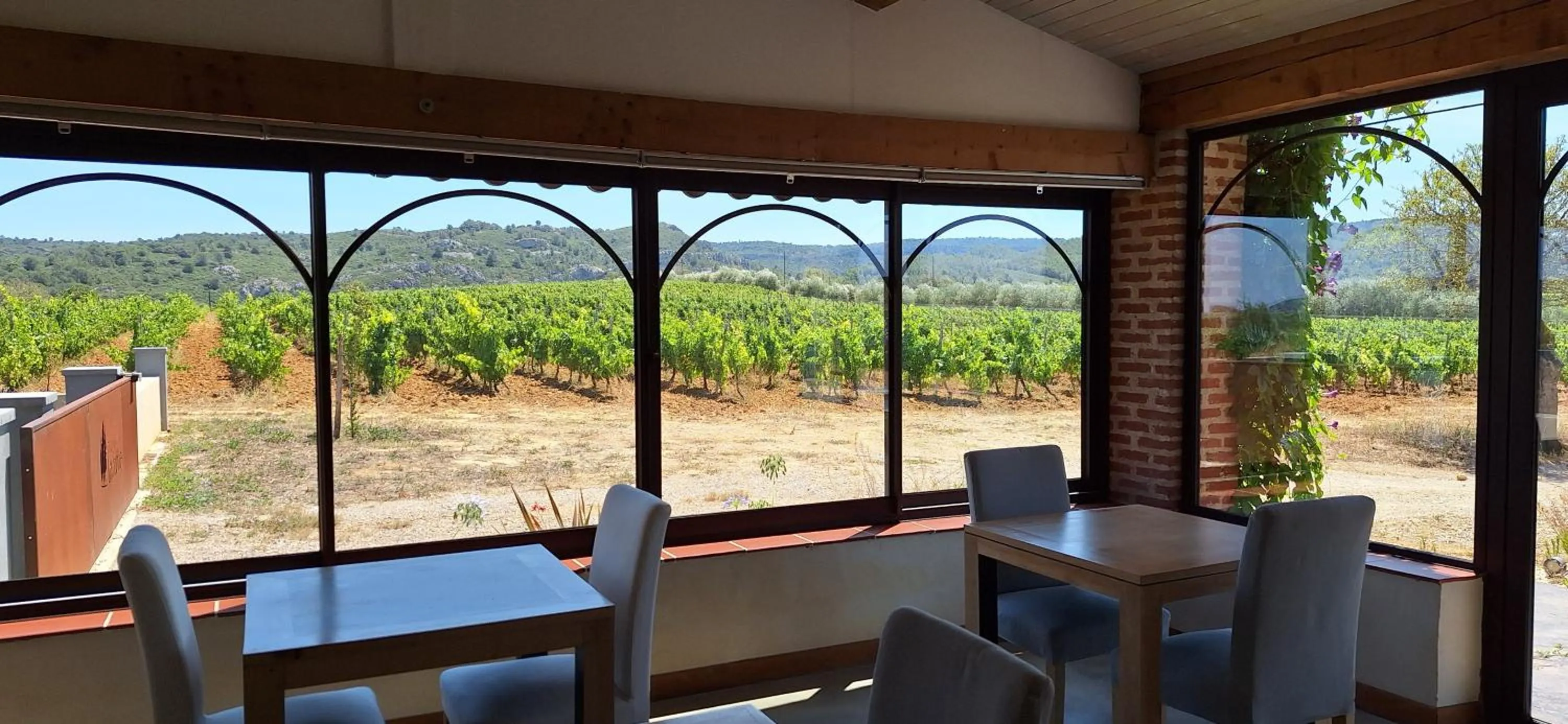 Property building in Château La Sabine