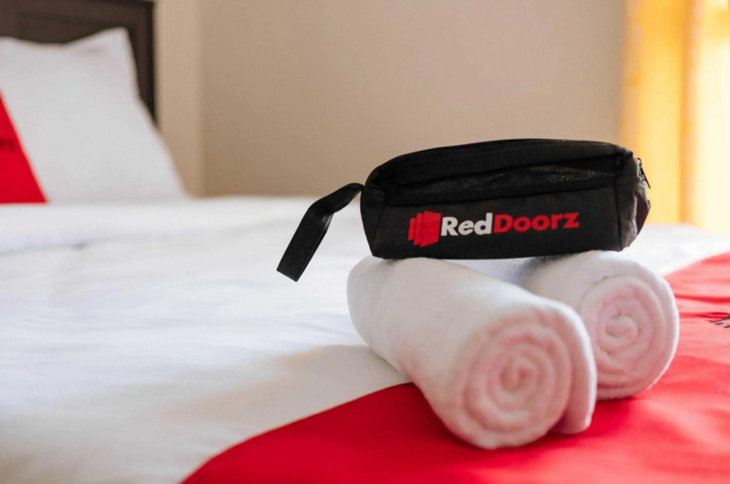 Bed in RedDoorz near Baclay Drive Super Metro Bed in RedDoorz near Baclay Drive Super Metro