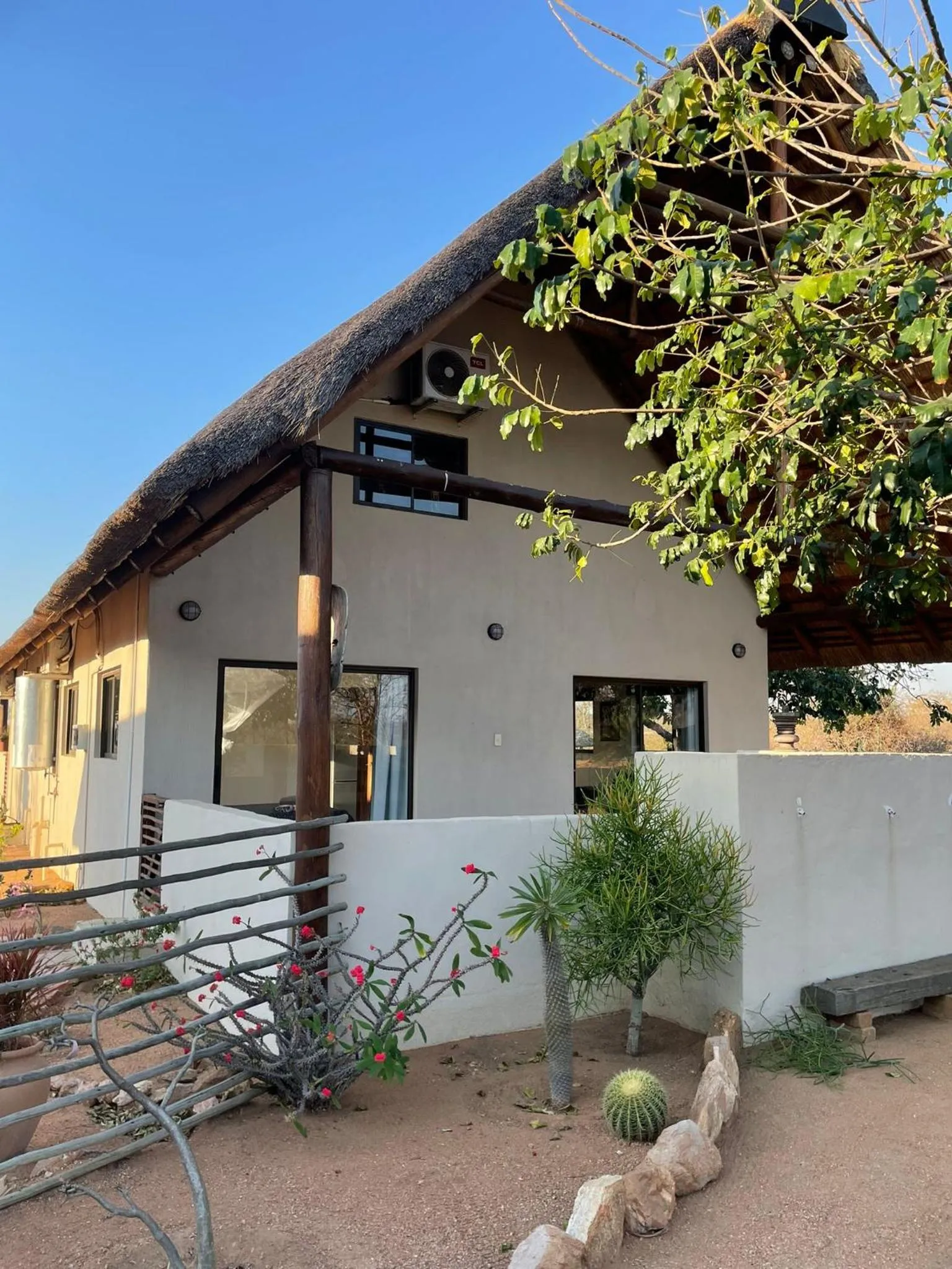 Facade/entrance in Thula Private Lodge