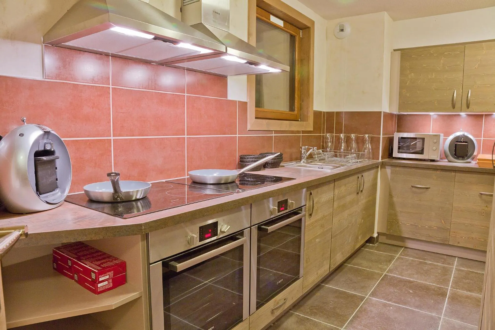 Kitchen or kitchenette in Résidence Les Balcons Platinium Val Thorens