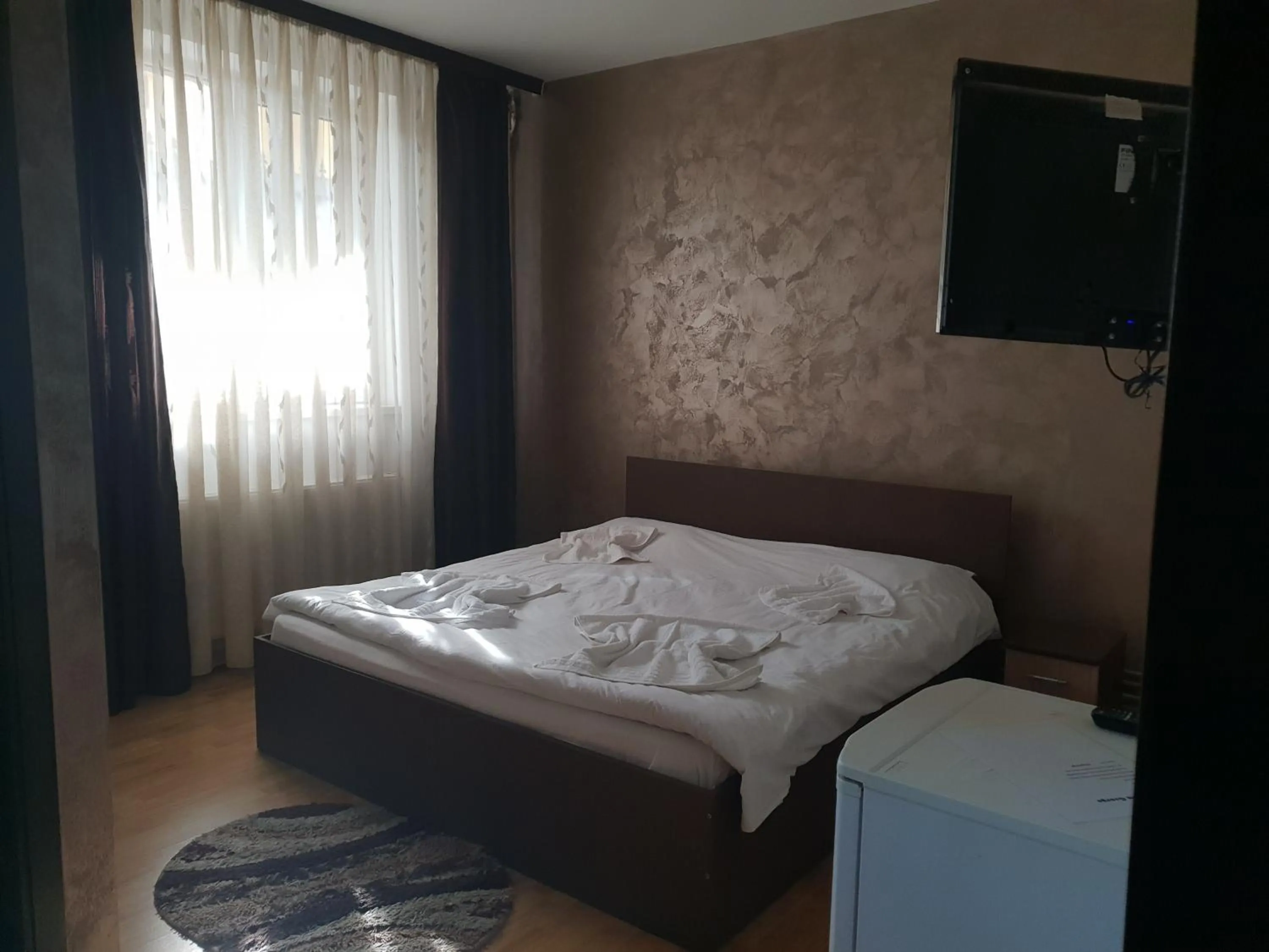 Photo of the whole room, Bed in Villa George