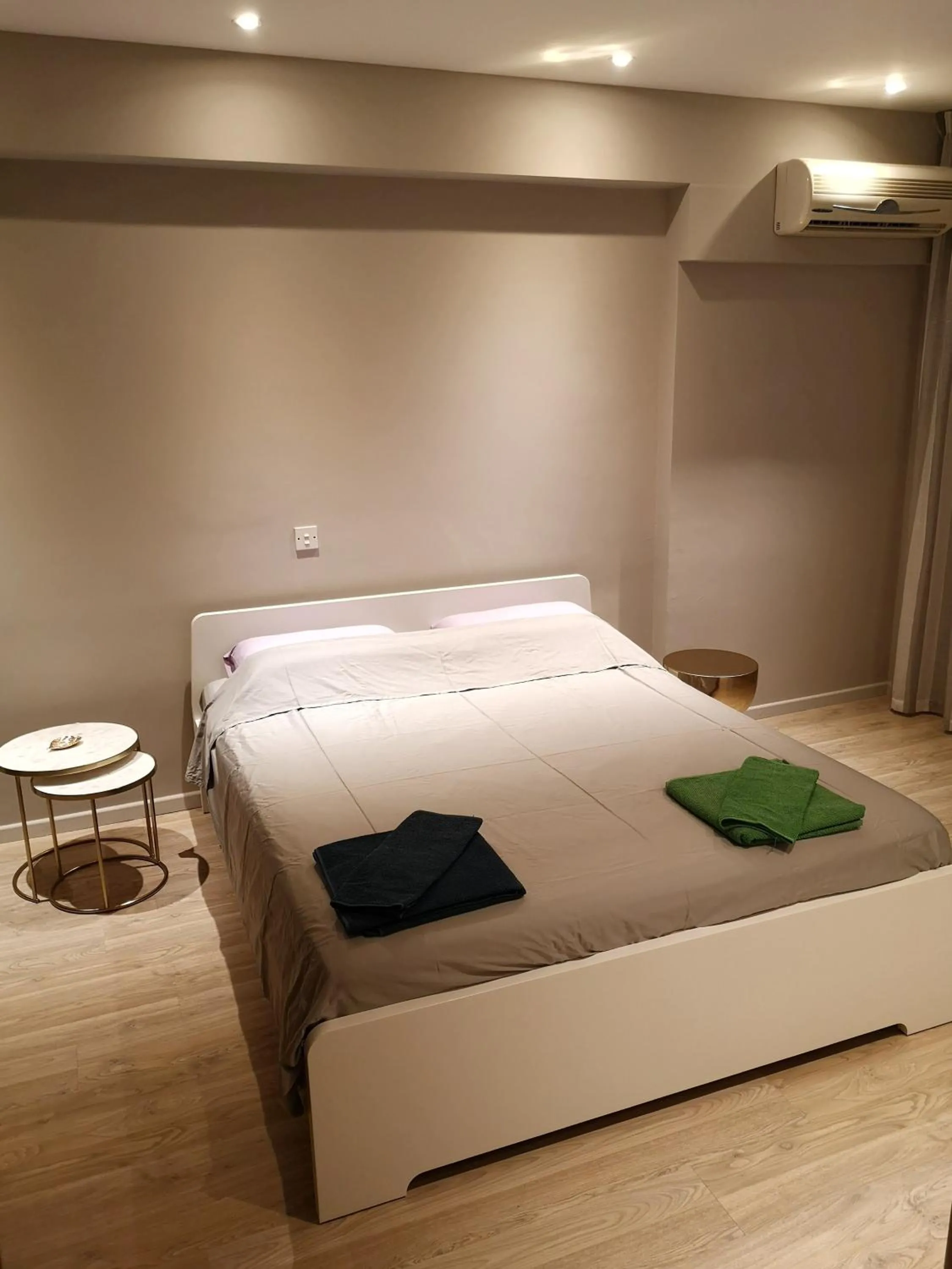 Bed in Beachfront Amazing New Apartment