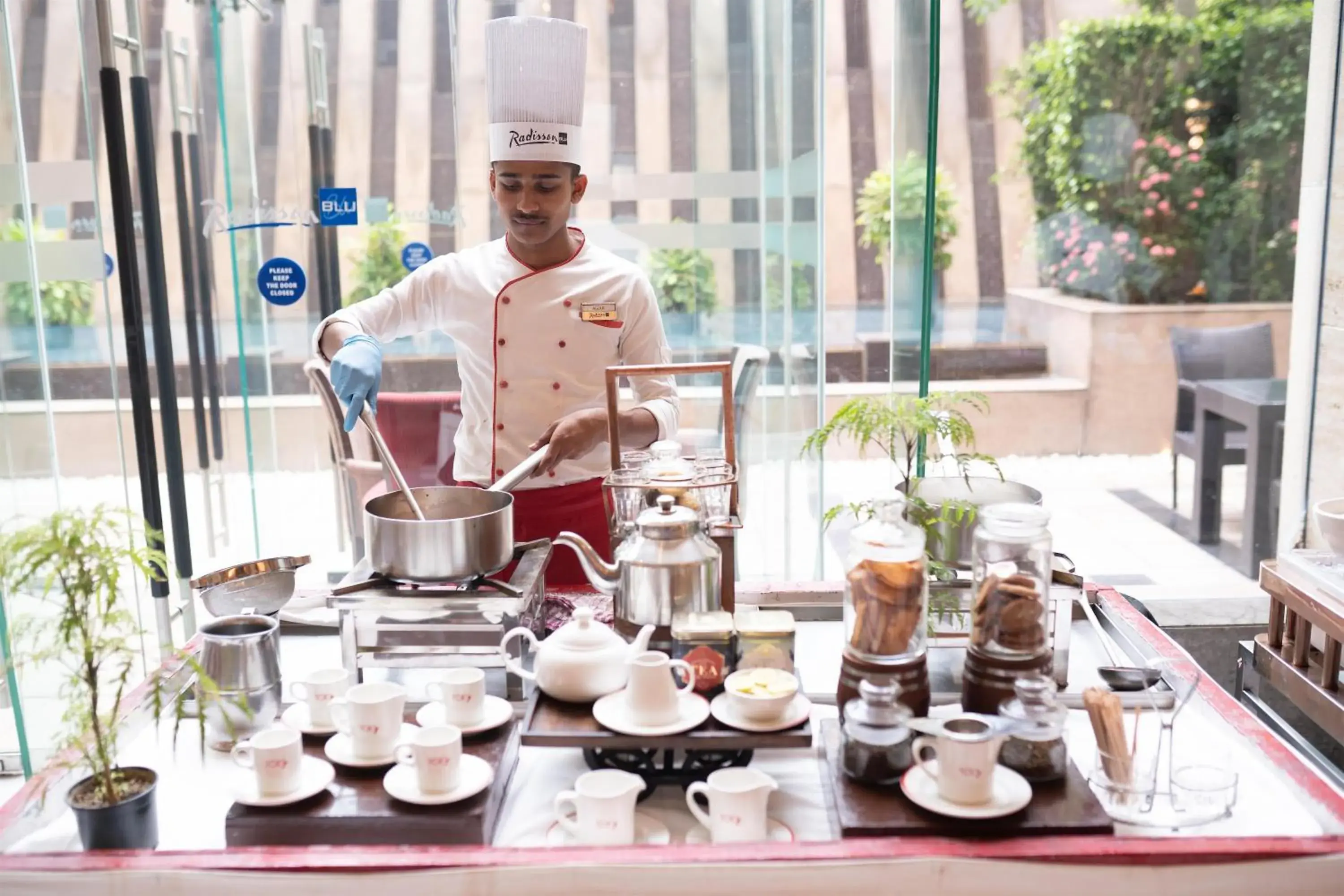 Breakfast in Radisson Blu Hotel, Nagpur Breakfast in Radisson Blu Hotel, Nagpur