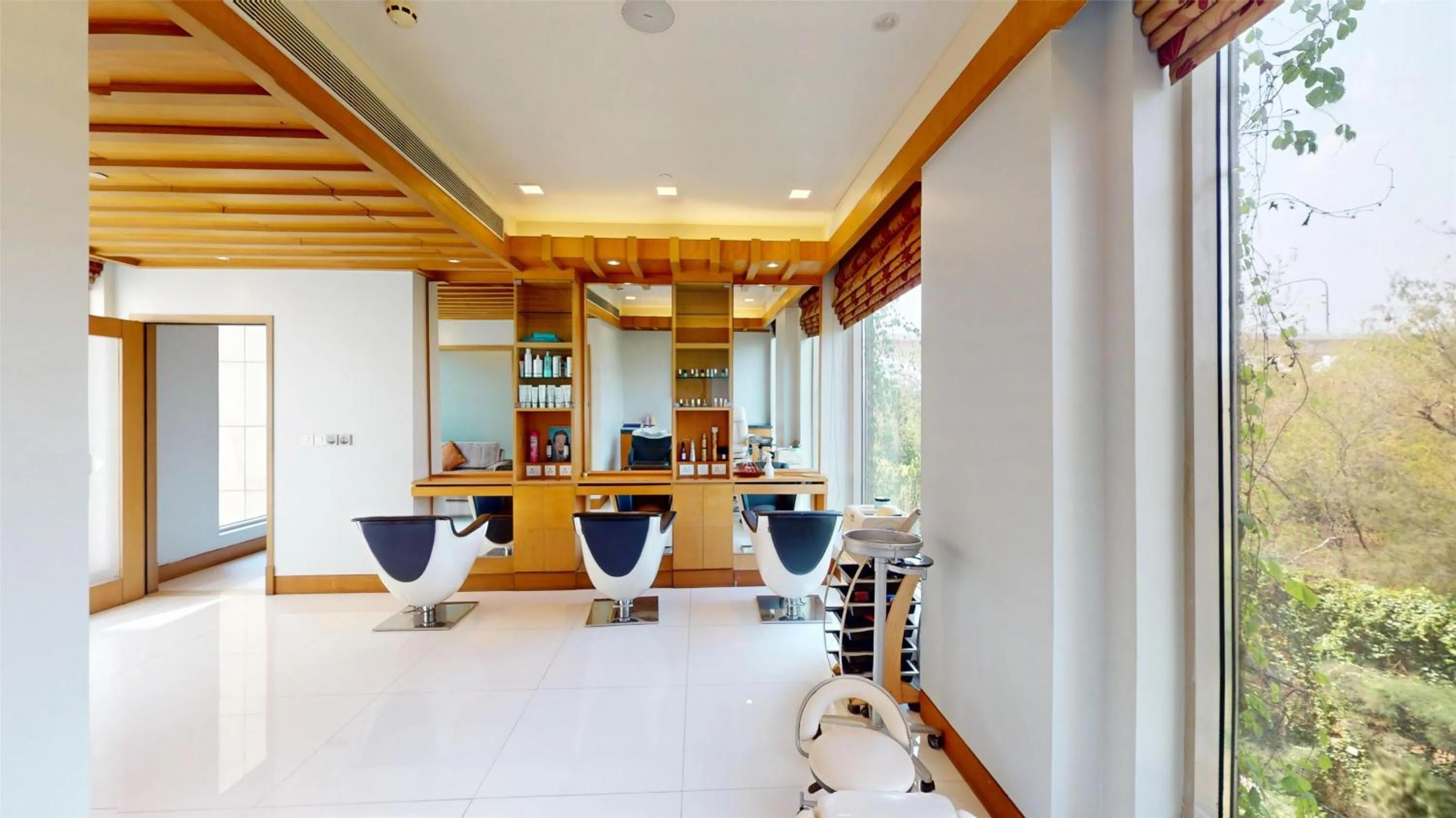 Spa and wellness centre/facilities in Radisson Blu Hotel, Nagpur