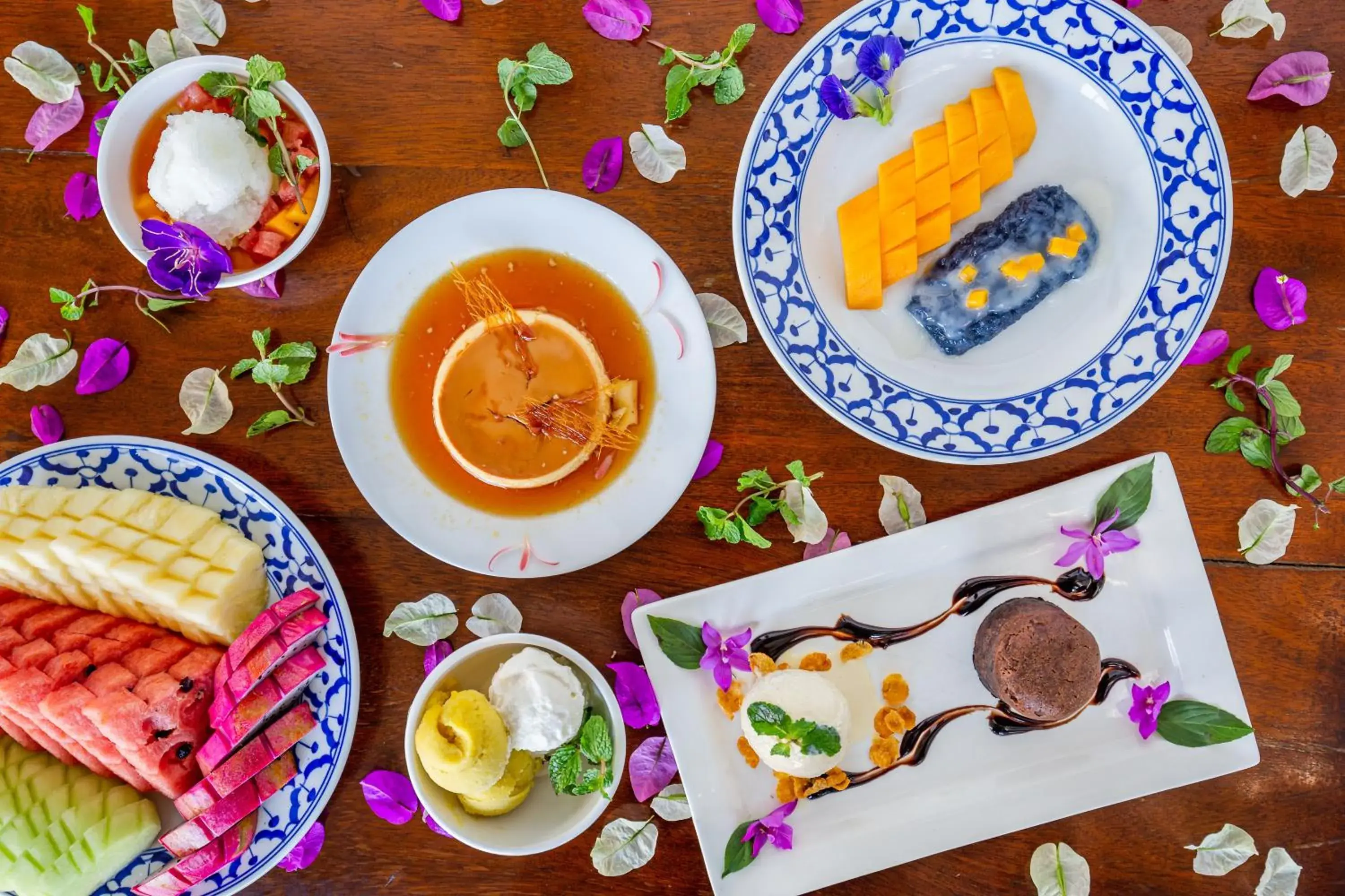 Food in Riverside Boutique Resort, Vang Vieng Food in Riverside Boutique Resort, Vang Vieng