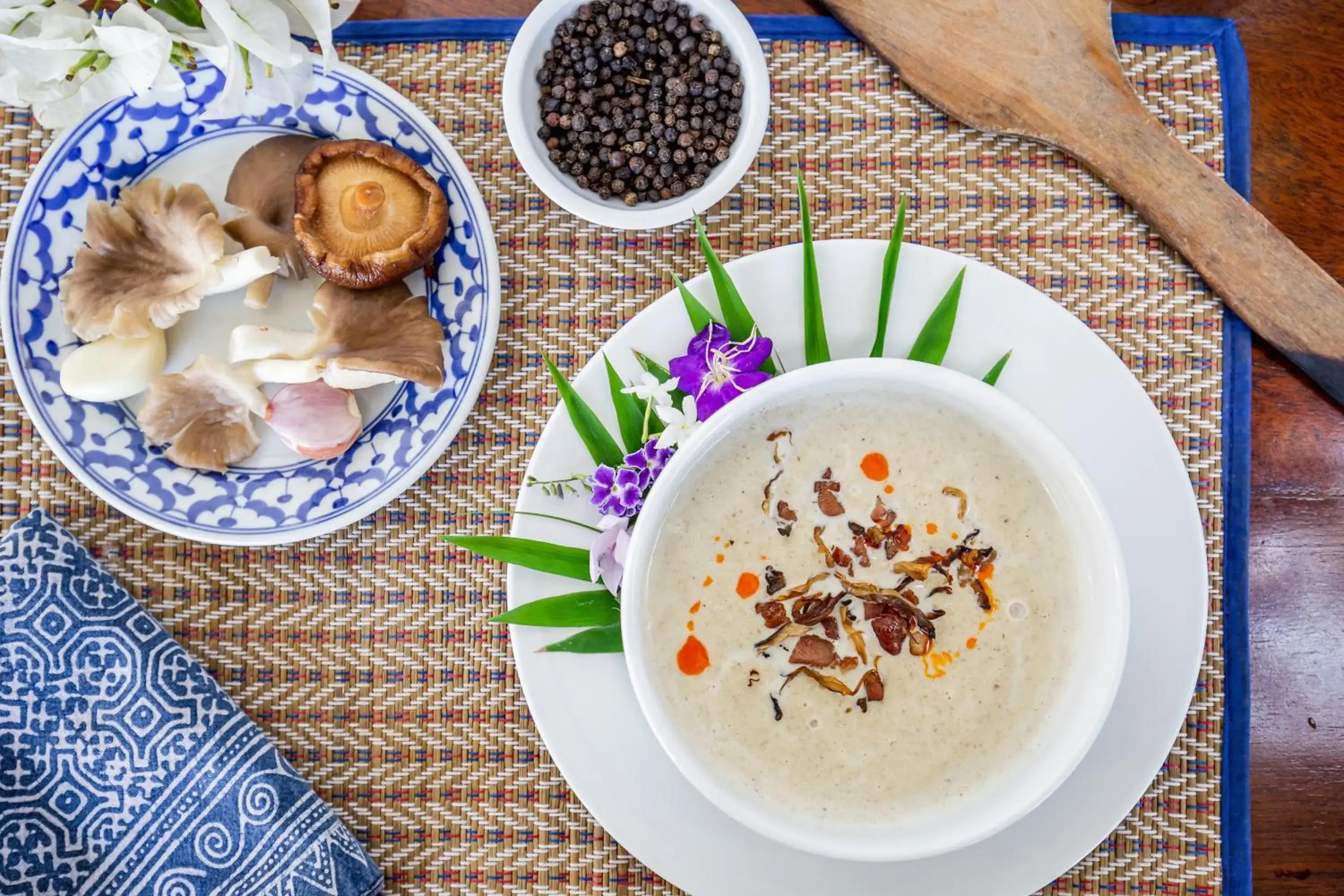 Food in Riverside Boutique Resort, Vang Vieng Food in Riverside Boutique Resort, Vang Vieng