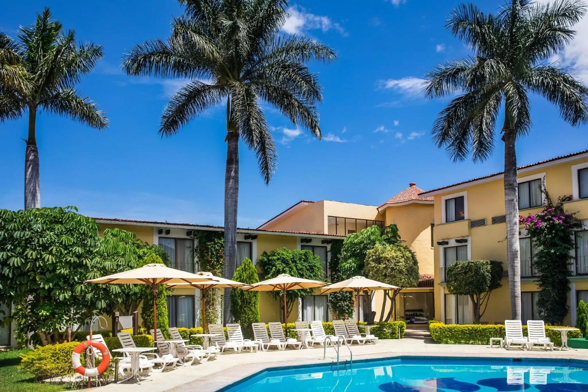 Swimming pool in Fiesta Inn Oaxaca
