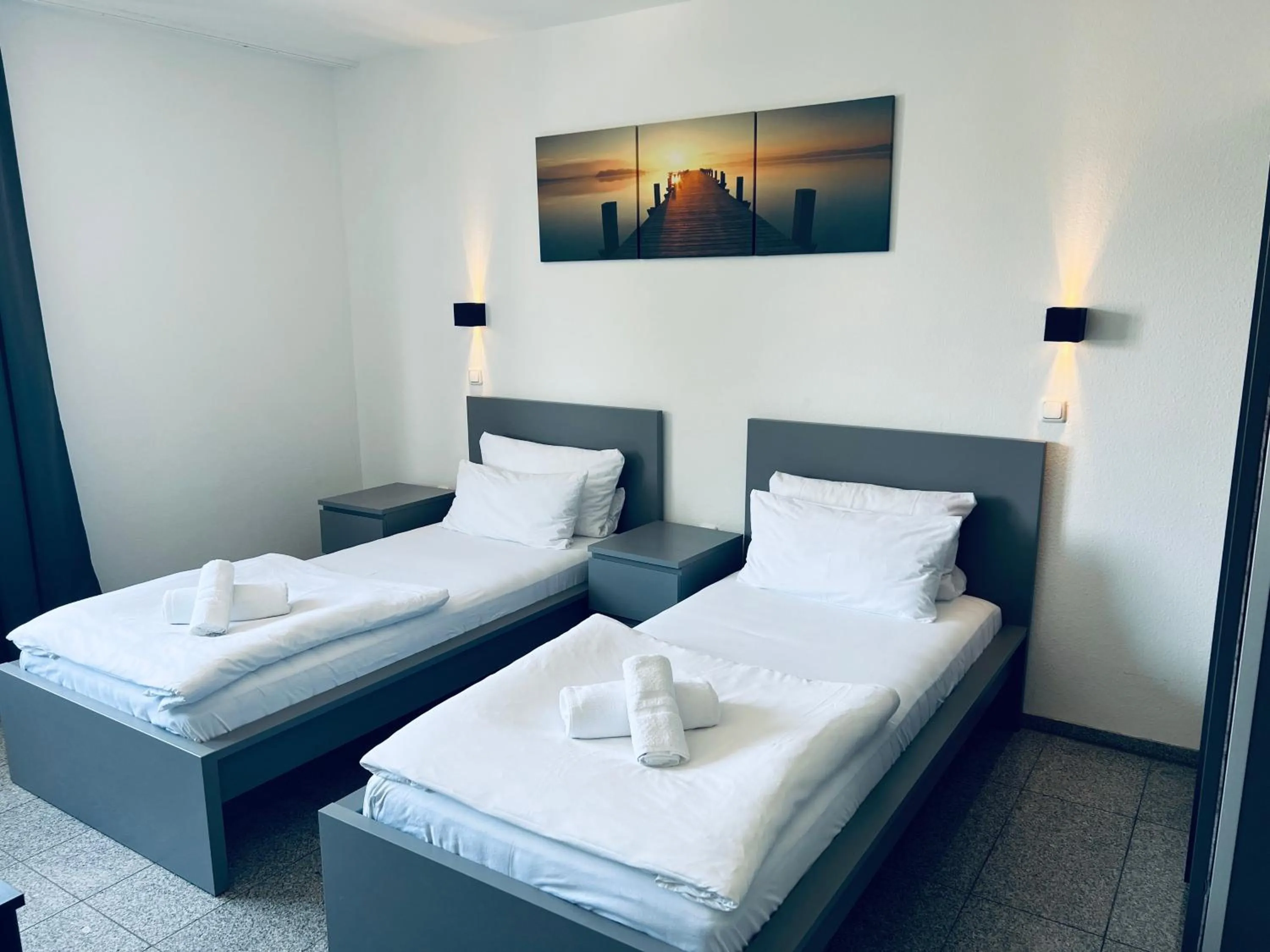 Bed in Lipp Apartments