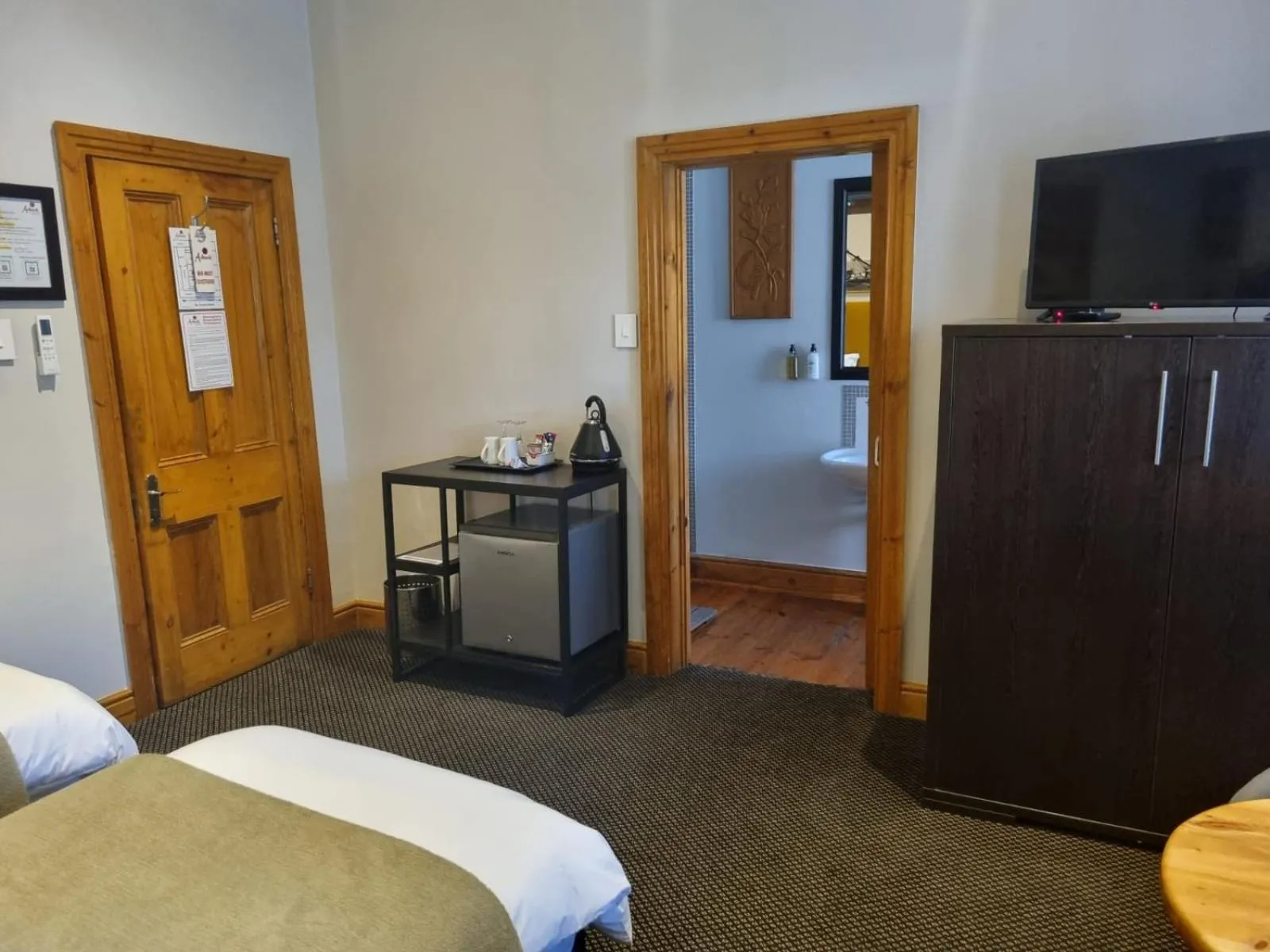 Coffee/tea facilities, Bed in Ashanti Gardens Guesthouse